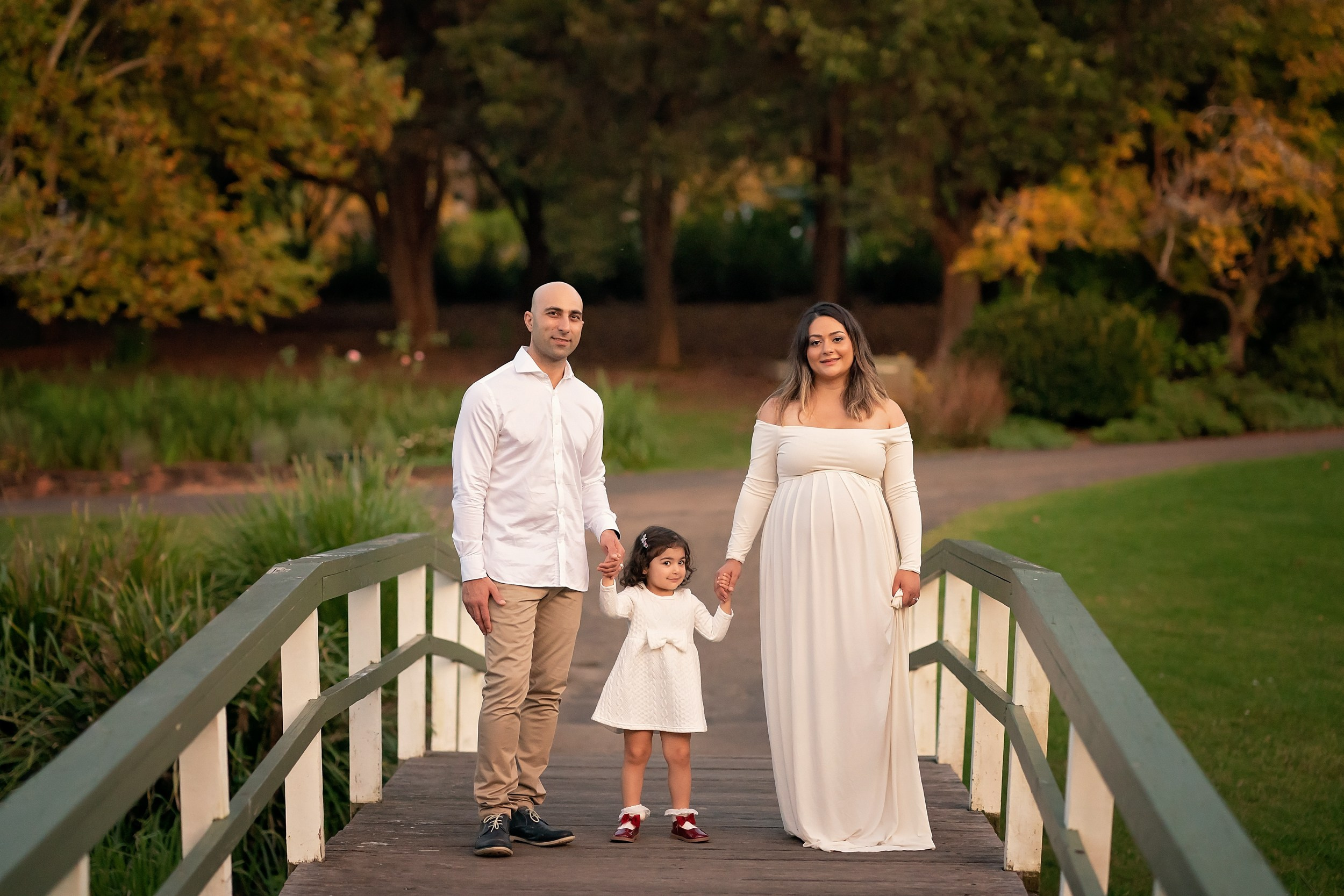 Maternity Photoshoot in Autumn Park, Sydney. Hills District Family Photographer