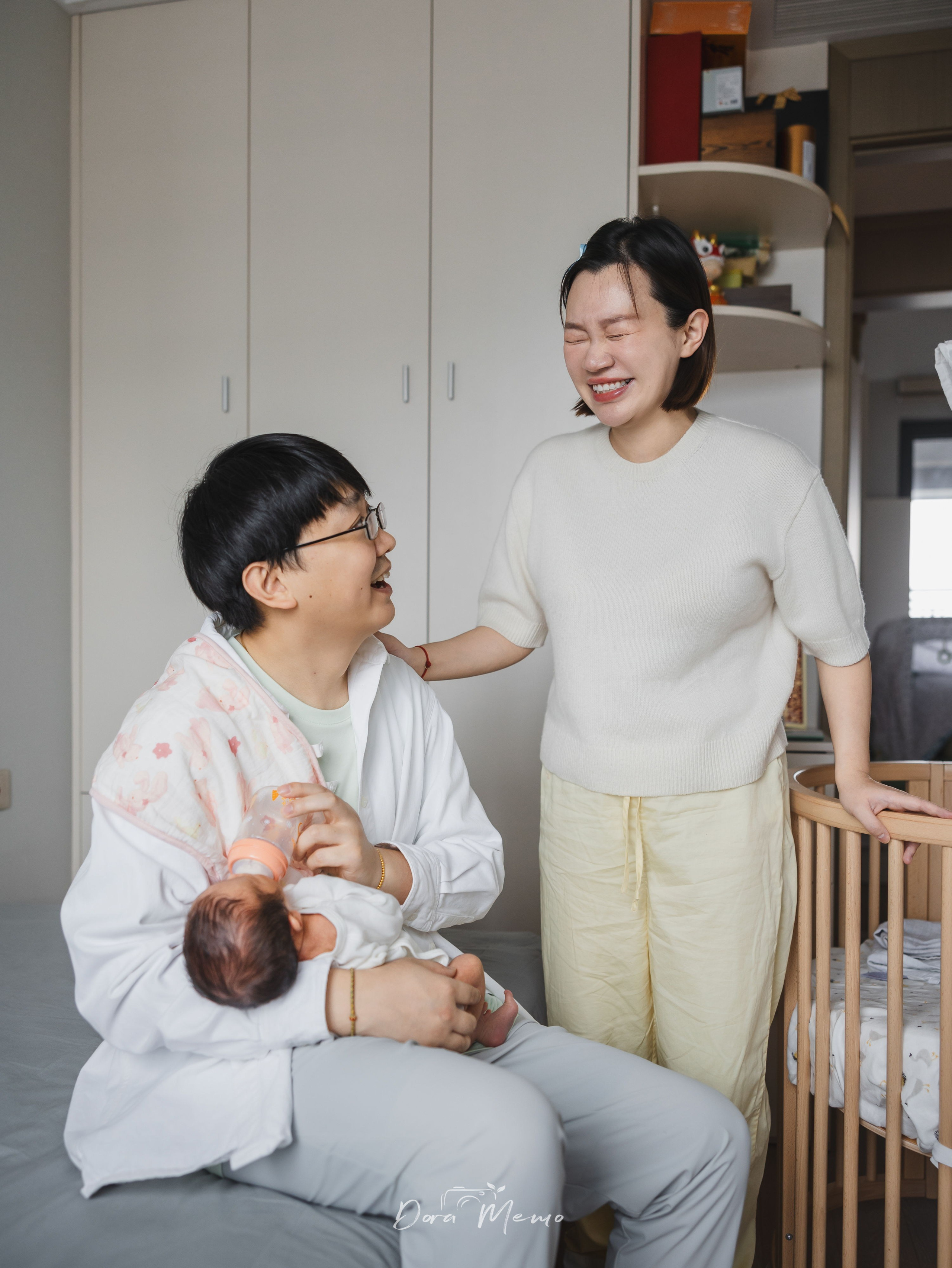 A Newborn at Home — Shanghai Family Photographer Documentary Session