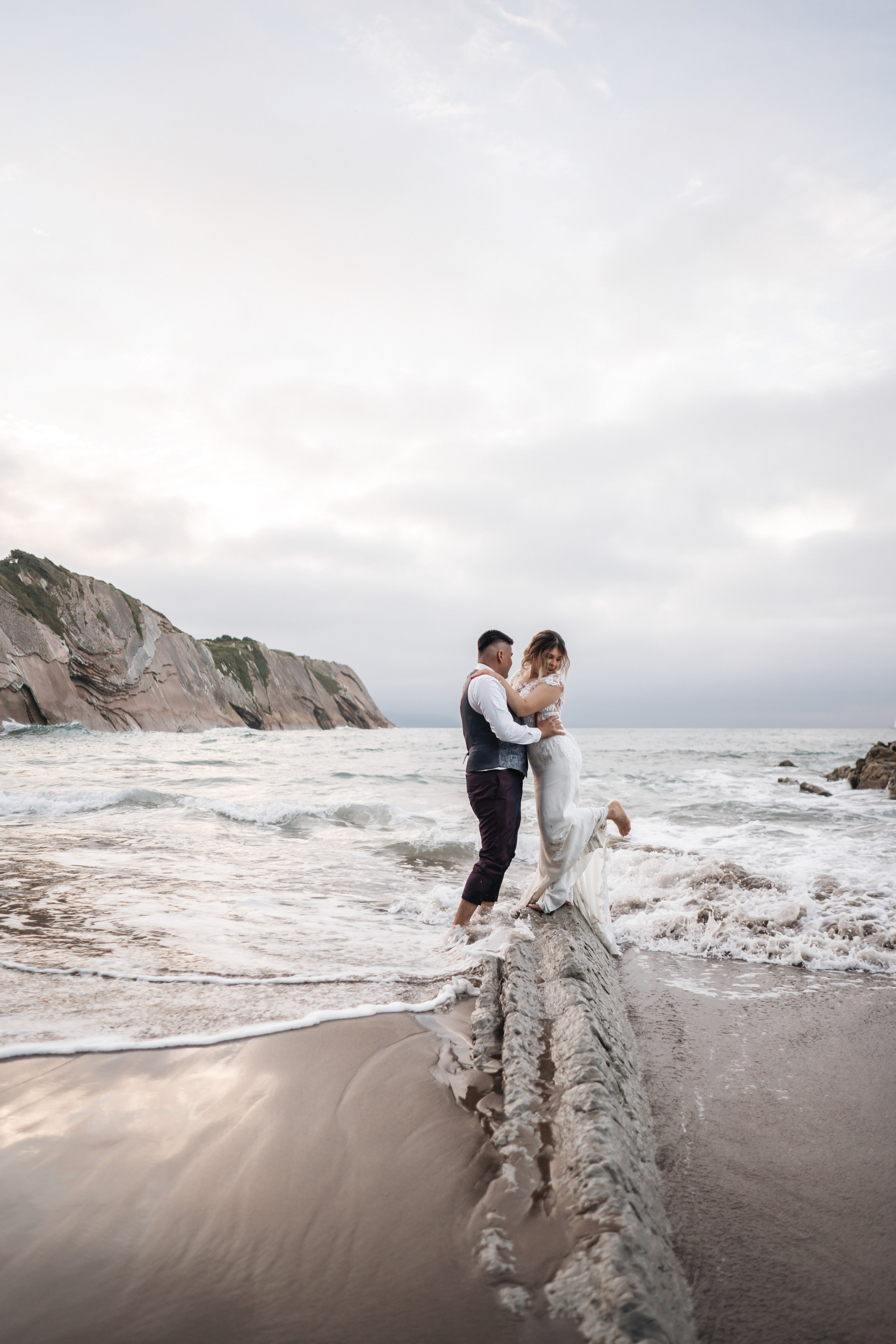 Holigood foto y video reportaje de bodas en San Sebastián y Europa