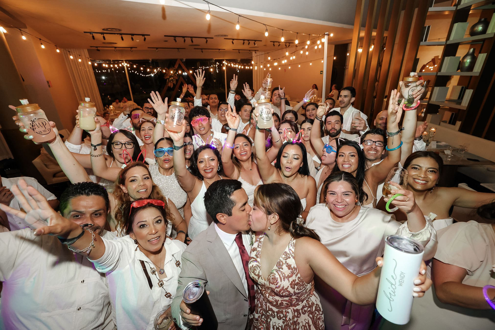 Cancun TRS Boda Pato y Wendy. Estudio de fotografia en Tijuana