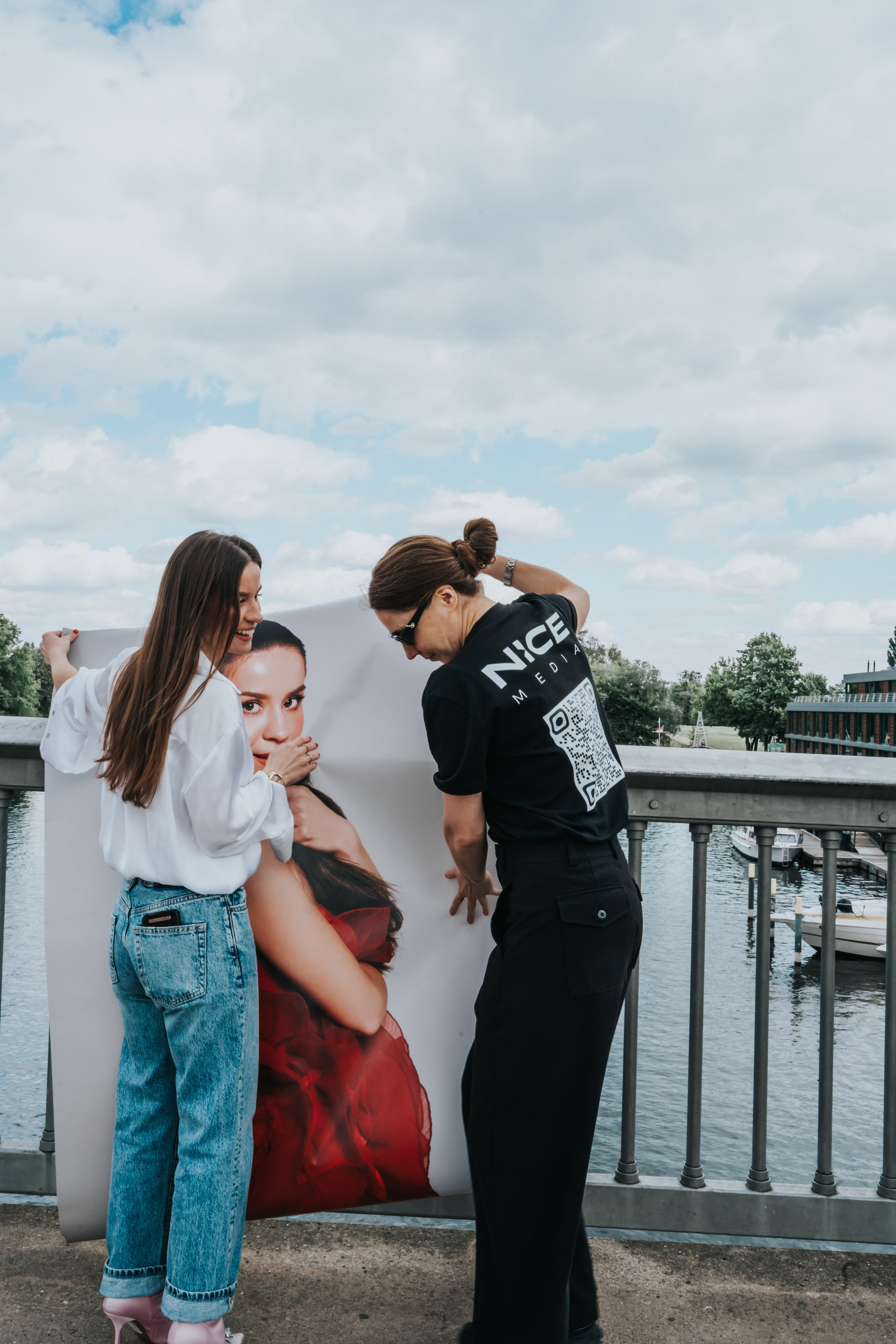 Contacts. Premium Business Video Production in Berlin