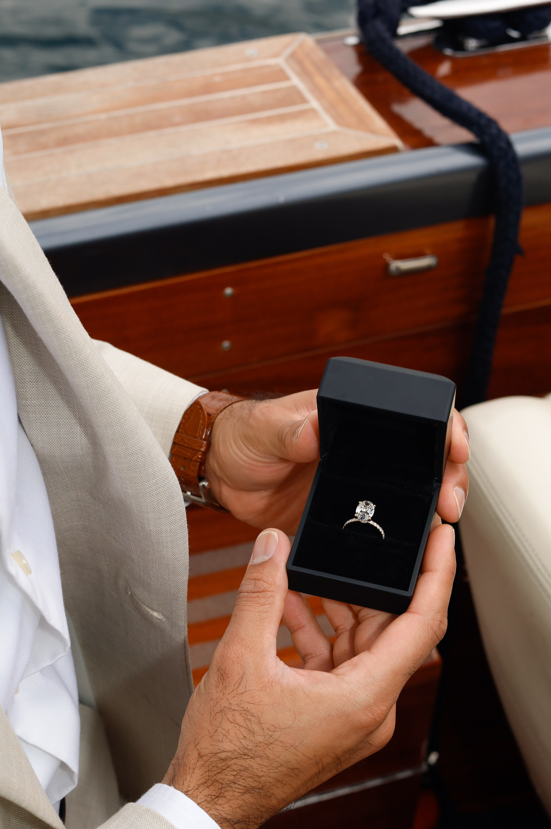 Lake Como Boat Proposal Photographer | Private Boat Proposal Ideas