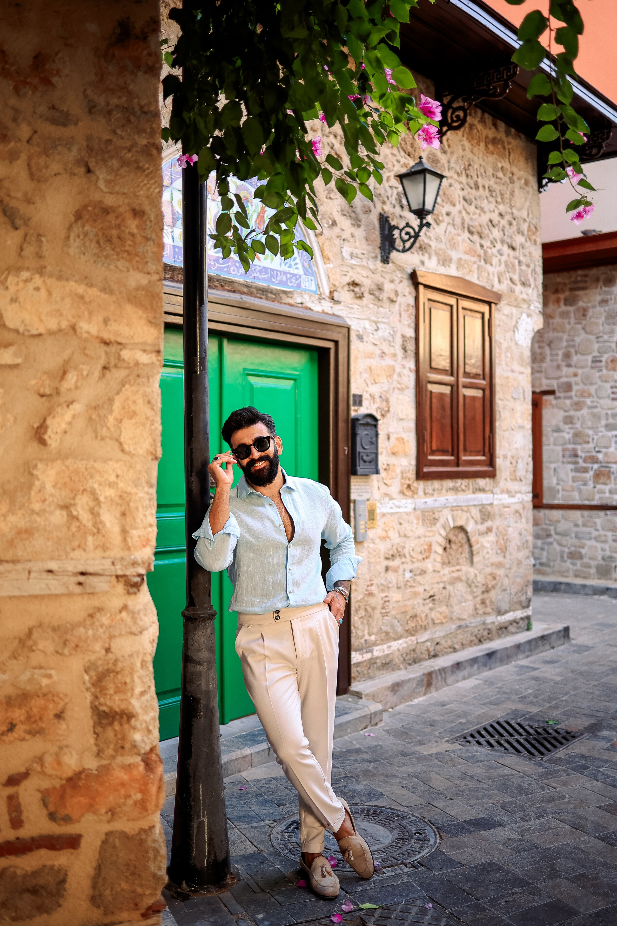 Photoshooting in old town of Antalya. Photographer in Turkey, Antalya, Kemer, Belek, Side, Kas, Fethiye