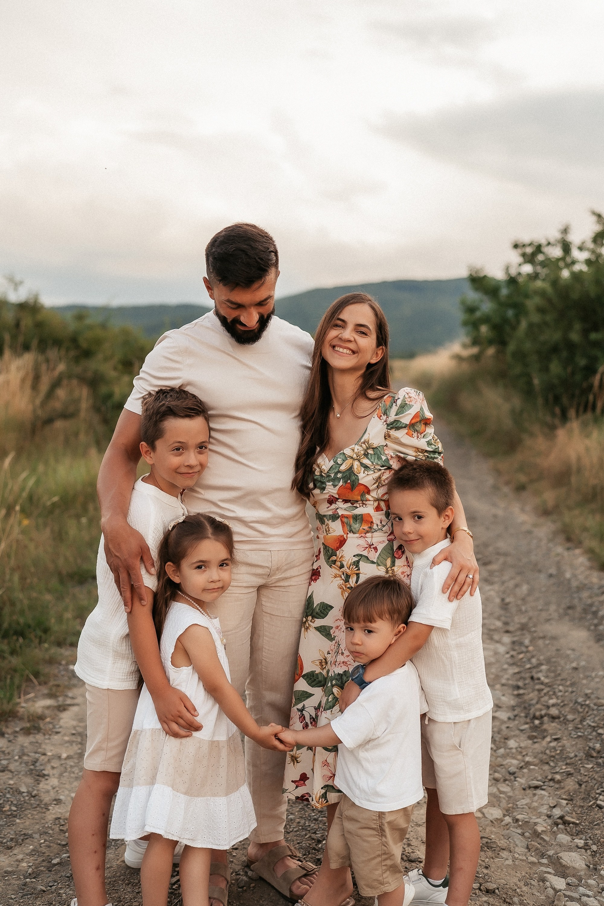 Servicii foto. Fotograf de familie, evenimente, produs și brand personal în Zalau, Cluj-Napoca Carmen Simoc