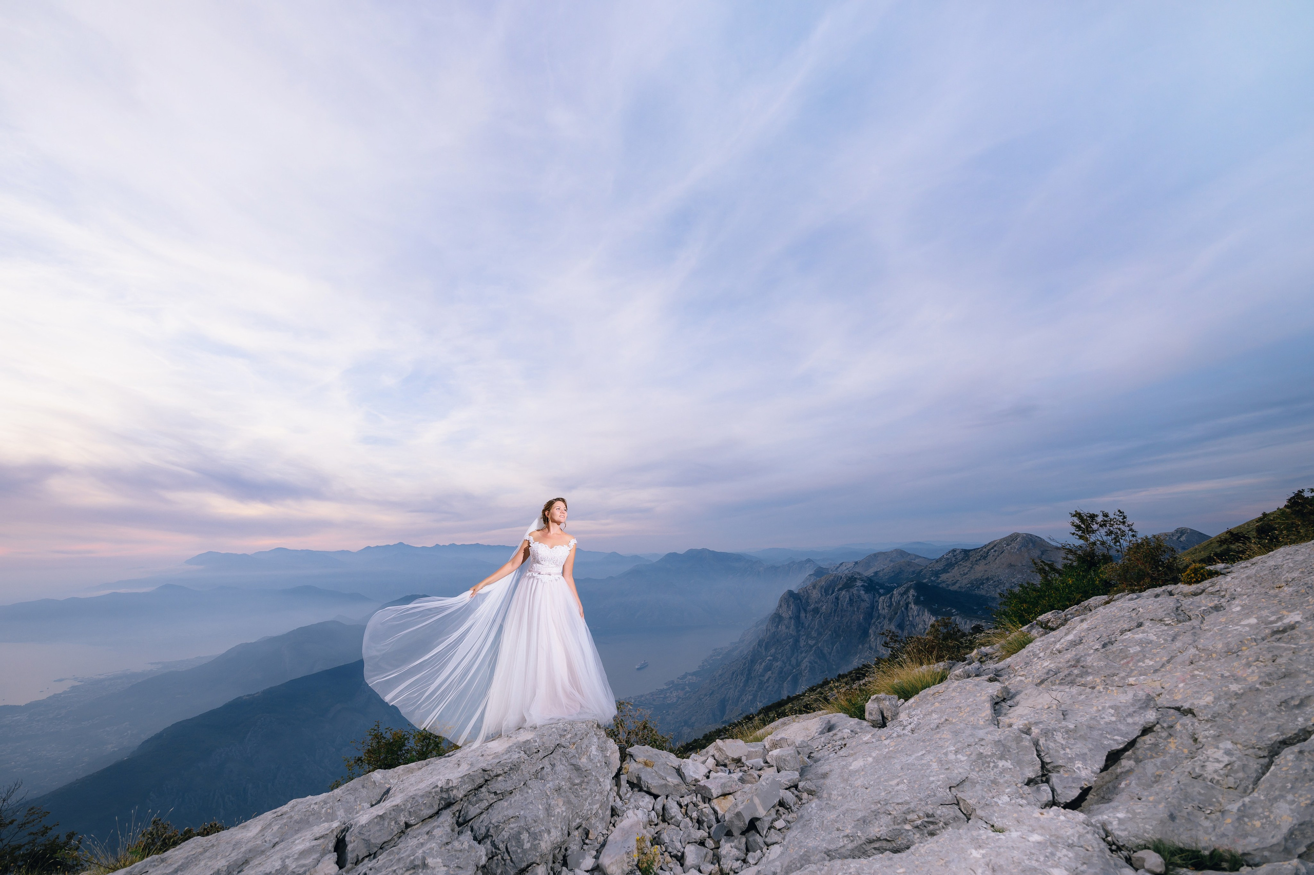 Wedding makeup artist hairdresser in Montenegro. Makeup artist and hairdresser in Montenegro Nadia Lia