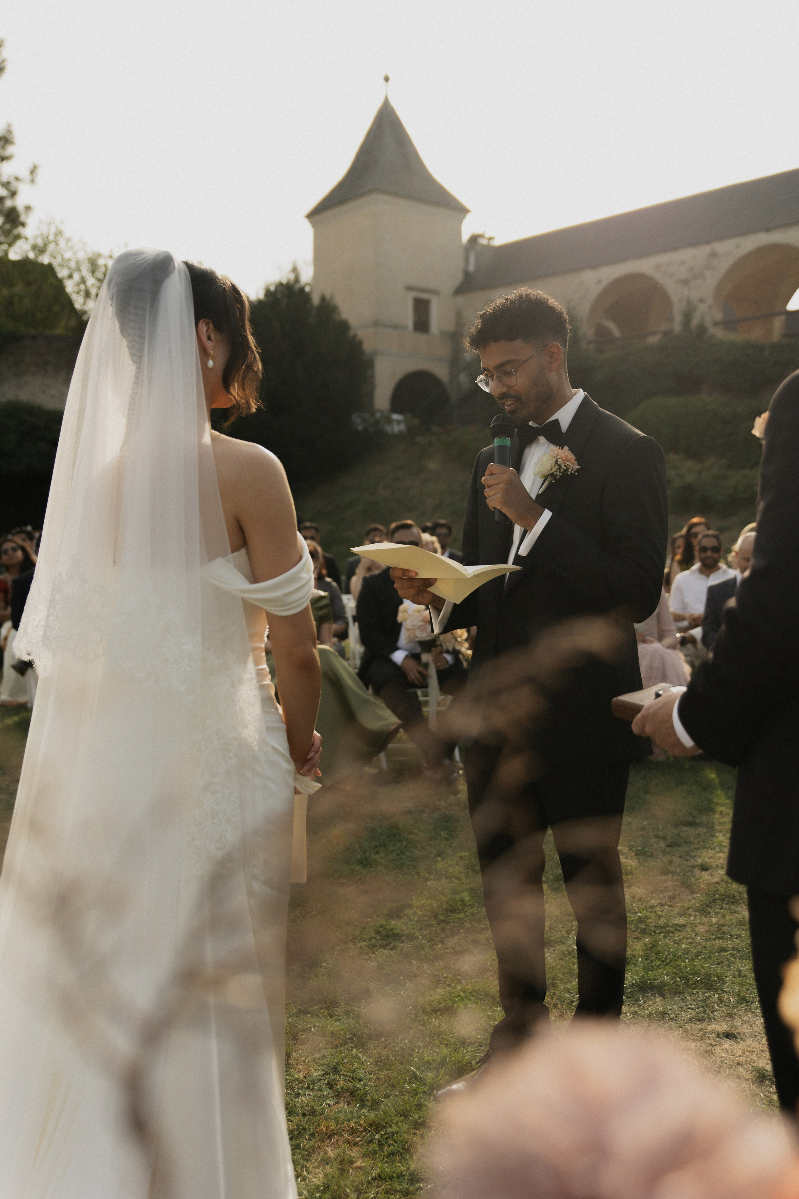 Elegant Castle Wedding in Austria | Alwin & Ruth’s Fairytale Celebration. Wedding photographer and videographer based in Timisoara, Romania