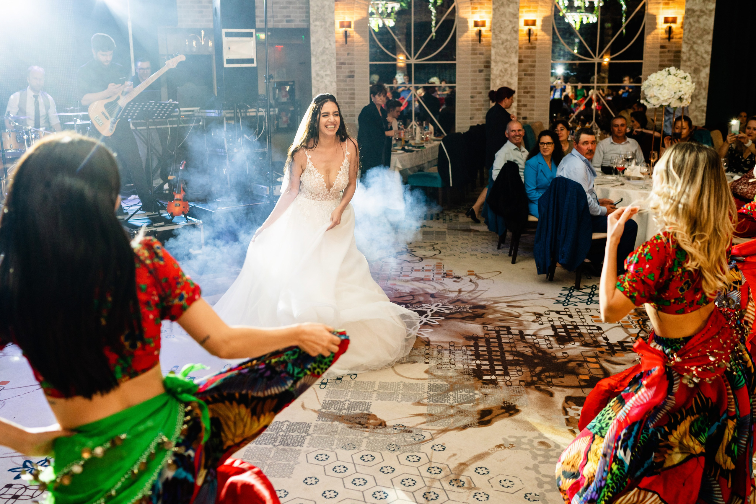 Elena & Cristi. Acasă