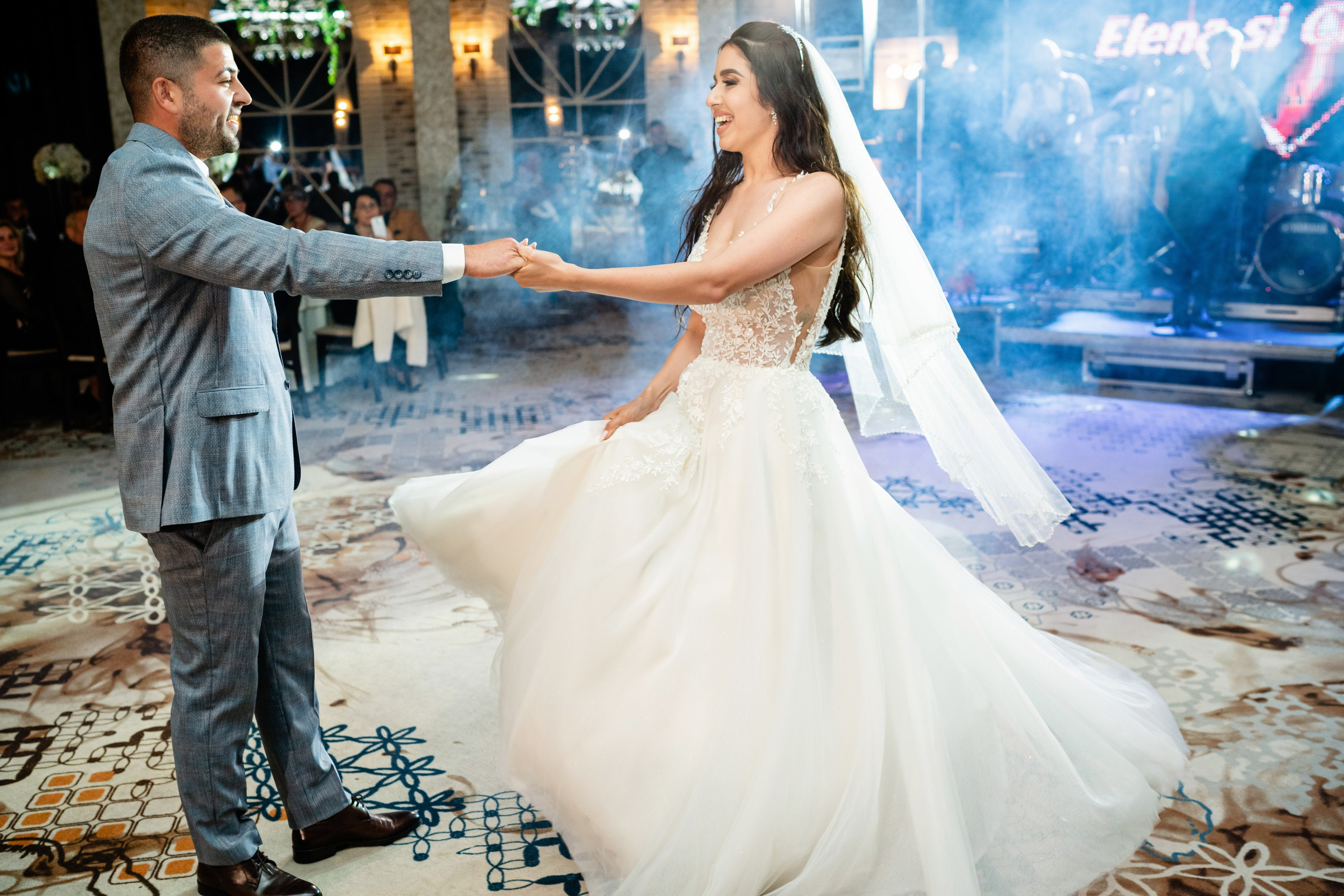 Elena & Cristi. Acasă