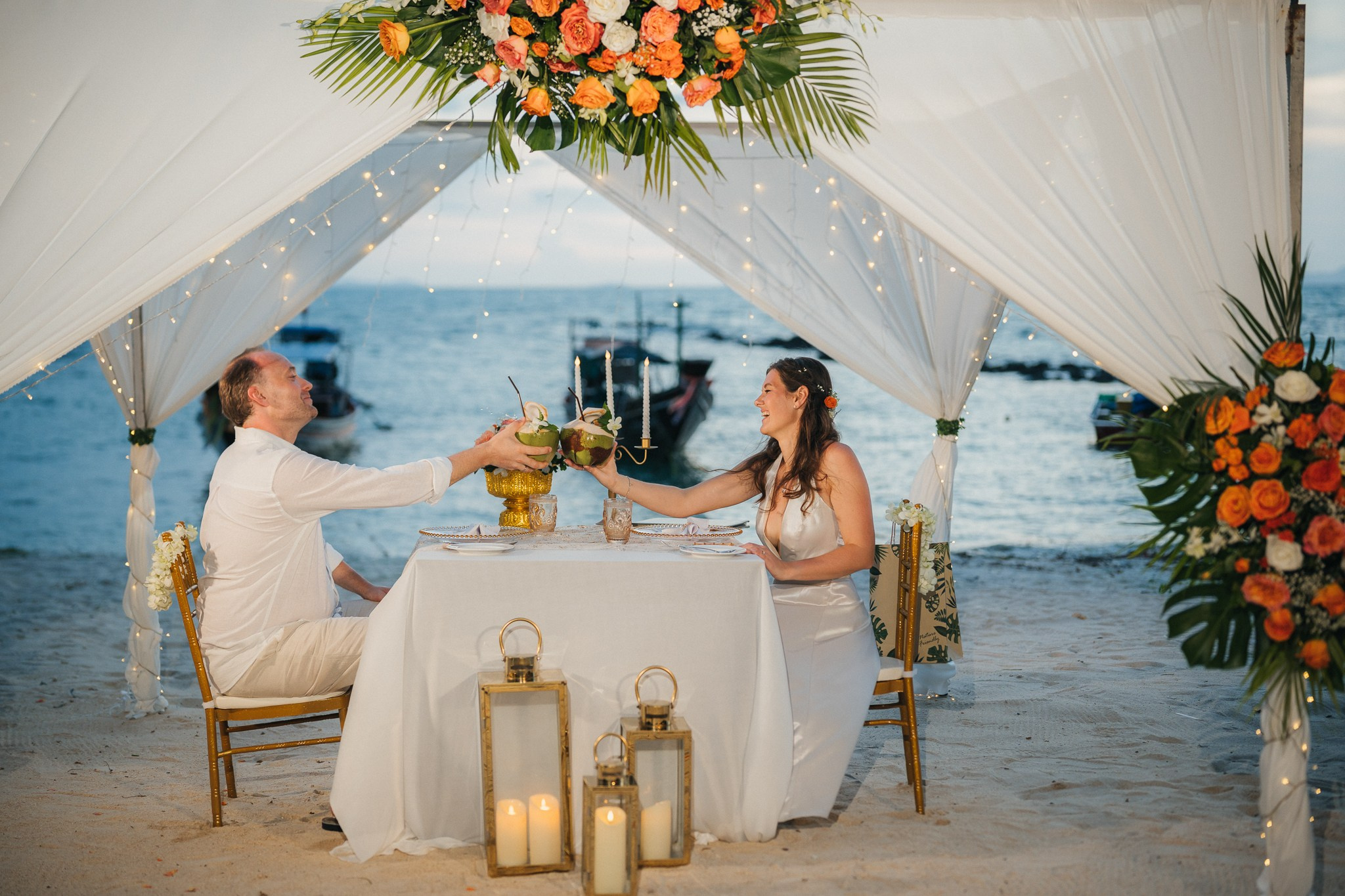 Dinner after ceremony. Буддийская свадебная церемония на Самуи, Таиланд