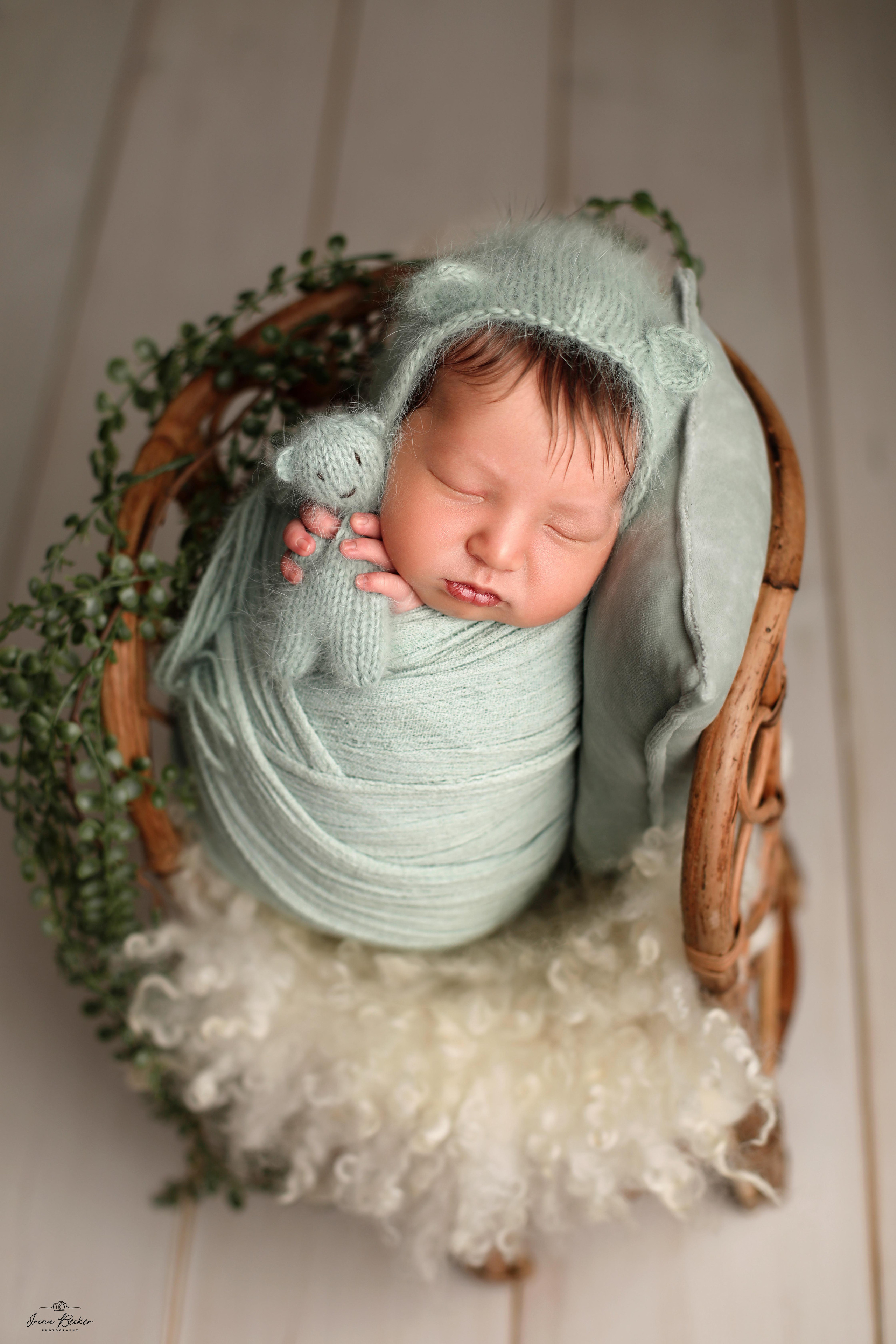 Babyfotograf Ulm; Babyfotograf Neu-Ulm; Babyfotograf Münsingen; Babyfotograf Metzingen; Babyfotograf Göppingen; Babyfotograf Tübingen; Babyfotograf Memmingen; Babyfotograf Reutlingen; Babyfotograf Stuttgart; Babyfotograf Günzburg; Babyfotograf Biberach an der Riss; Babyfotograf Alb-Donau-Kreis; Babyfotograf Bad Saulgau; Babyfotograf Bad Waldsee; Babyfotograf Ehingen; neugeborenenfotografie Ulm; neugeborenenfotografie Neu-Ulm; neugeborenenfotografie Stuttgart; neugeborenenfotografie Metzingen; neugeborenenfotografie Münsingen; neugeborenenfotografie Bad Saulgau; neugeborenenfotografie Bad Waldsee; neugeborenenfotografie Ehingen; neugeborenenfotografie Langenau; neugeborenenfotografie Ravensburg; neugeborenenfotografie Sigmaringen; Fograf Ulm; Fotograf Ehingen; Fotograf Bad Waldsee; Fotograf Bodensee