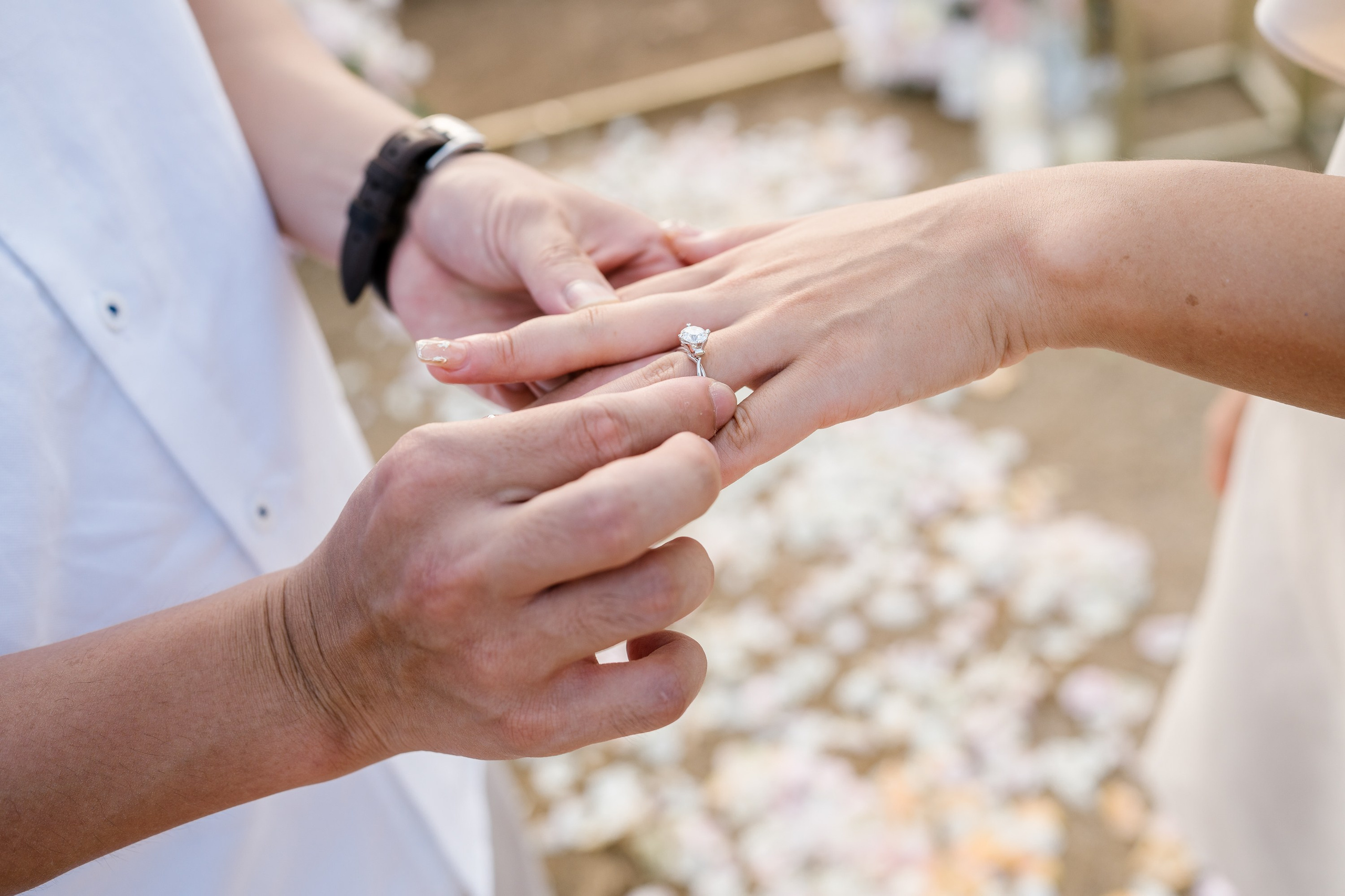 SECRET MARRIAGE PROPOSAL. Female Photographer in Bali