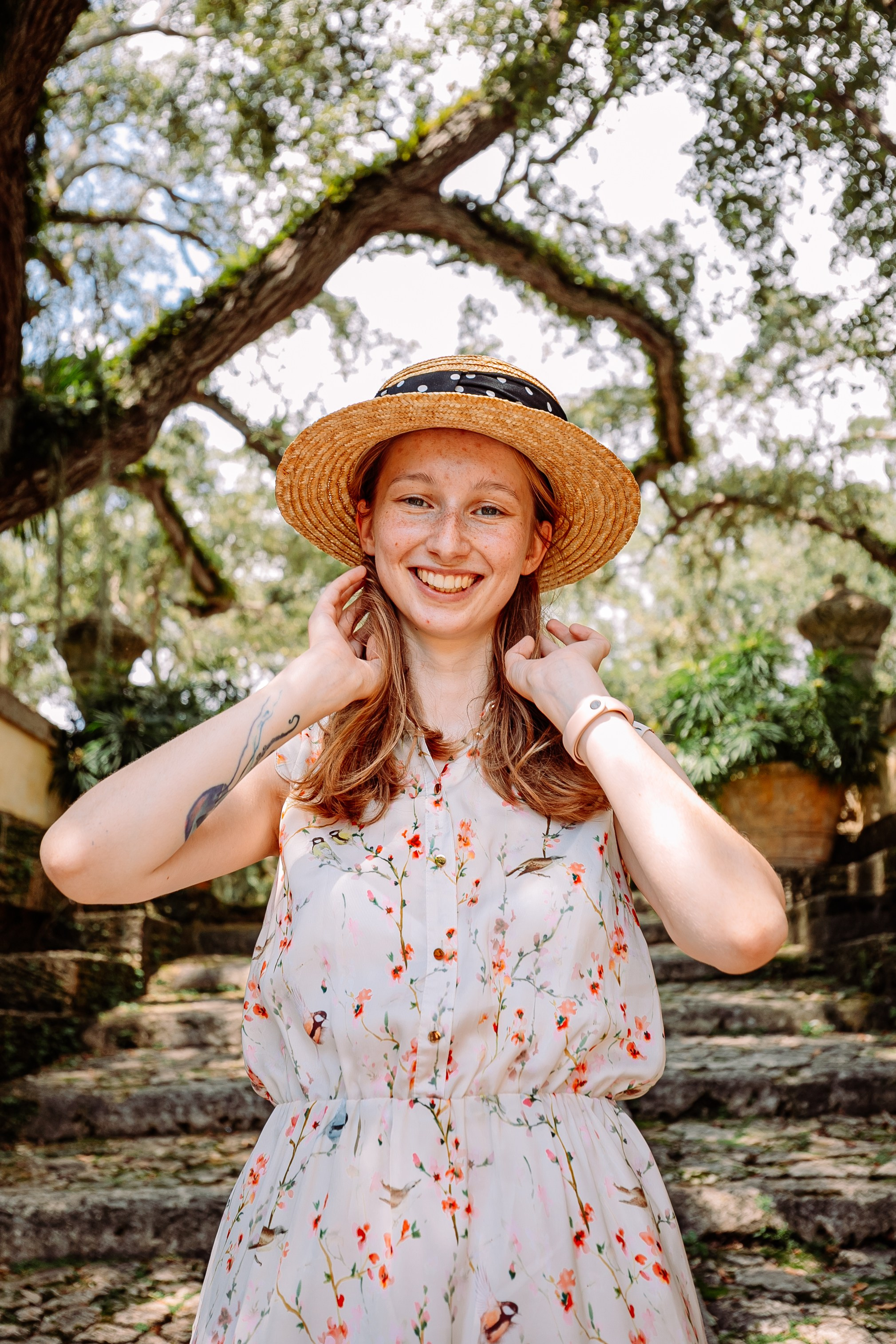 Celebrate Your Birthday in Style: Photoshoot at Vizcaya Miami. Portrait and graduation photographer Marina Simanava