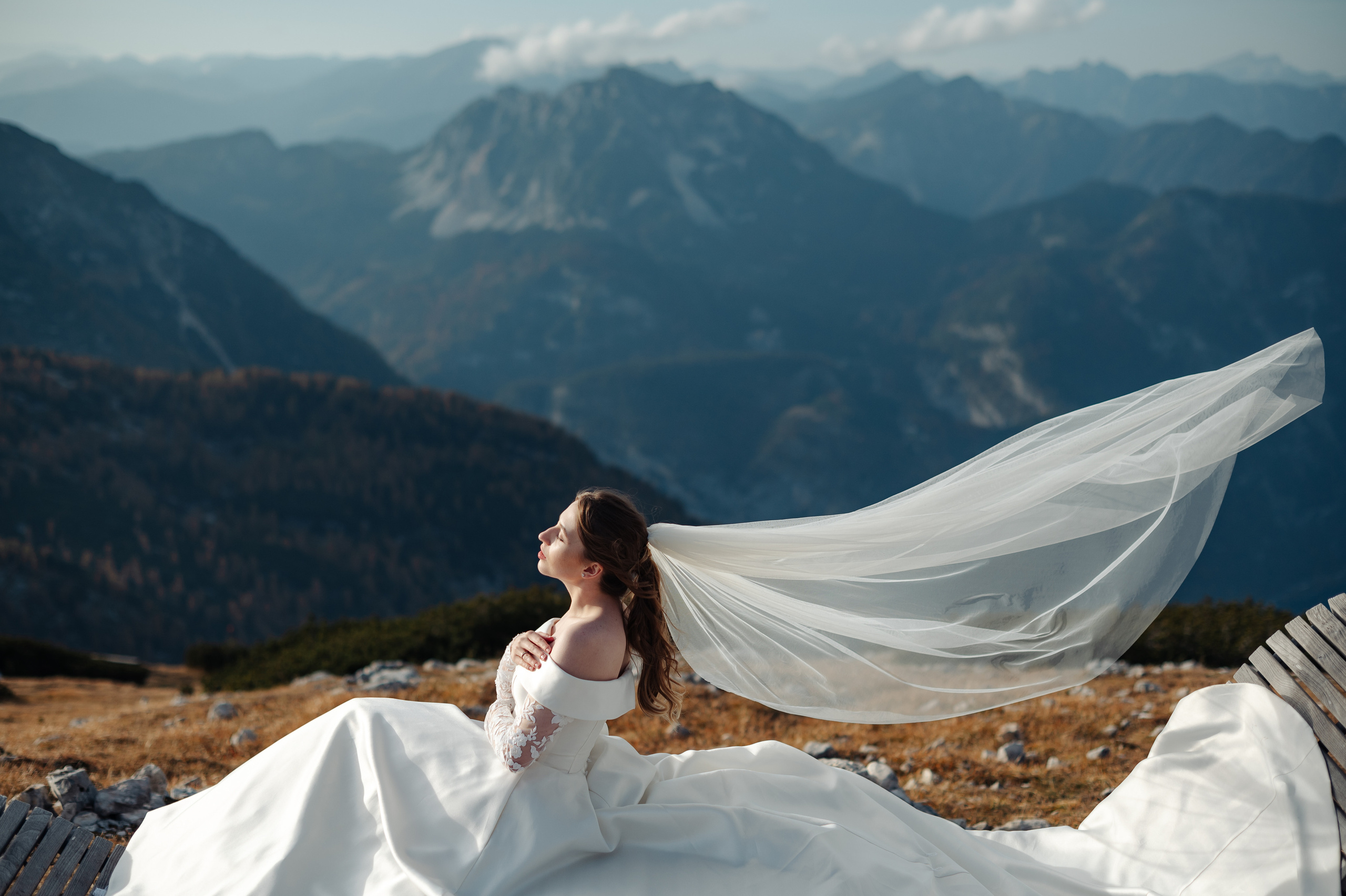 After Wedding shooting in Hallstatt, Austria