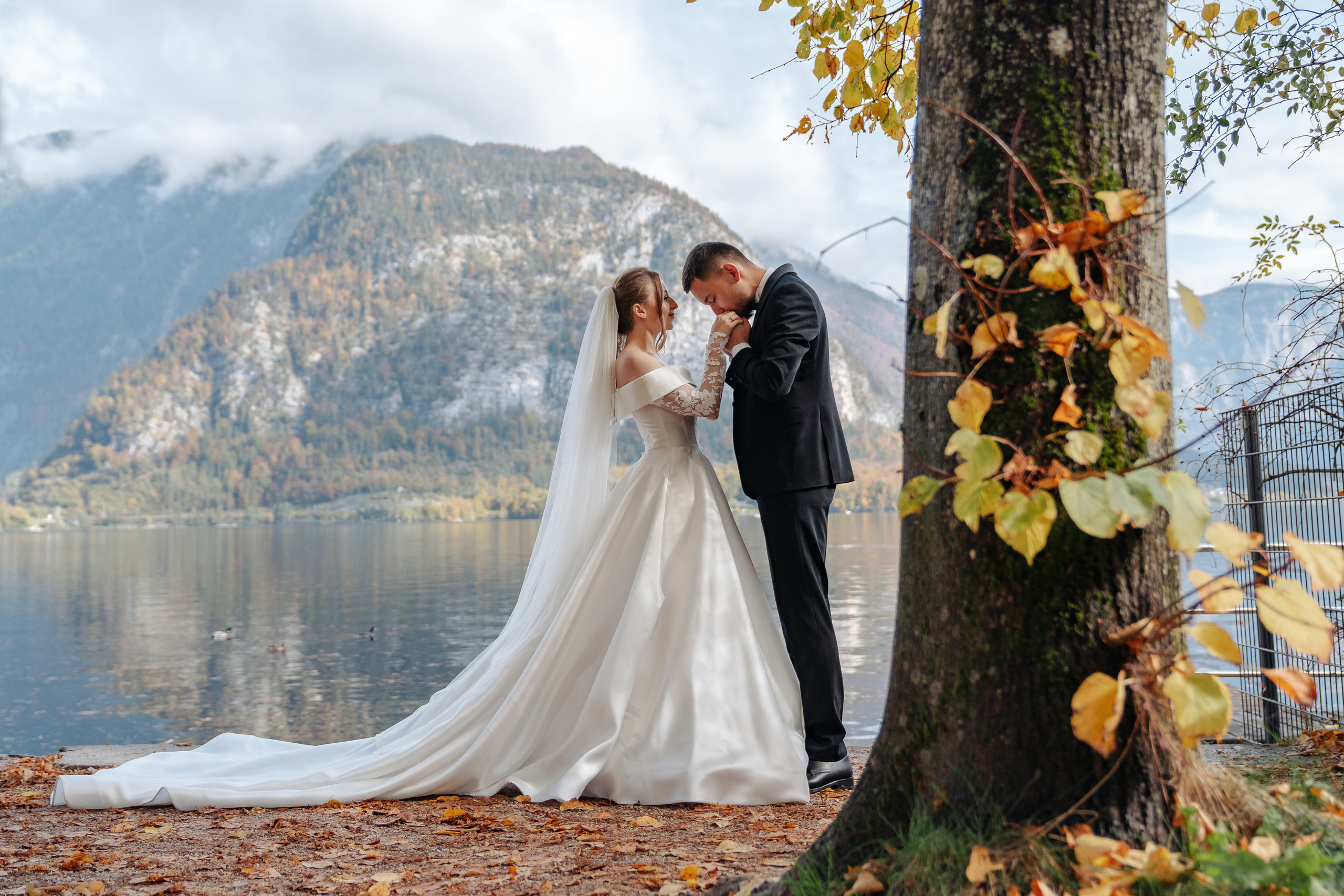 After Wedding shooting in Hallstatt, Austria