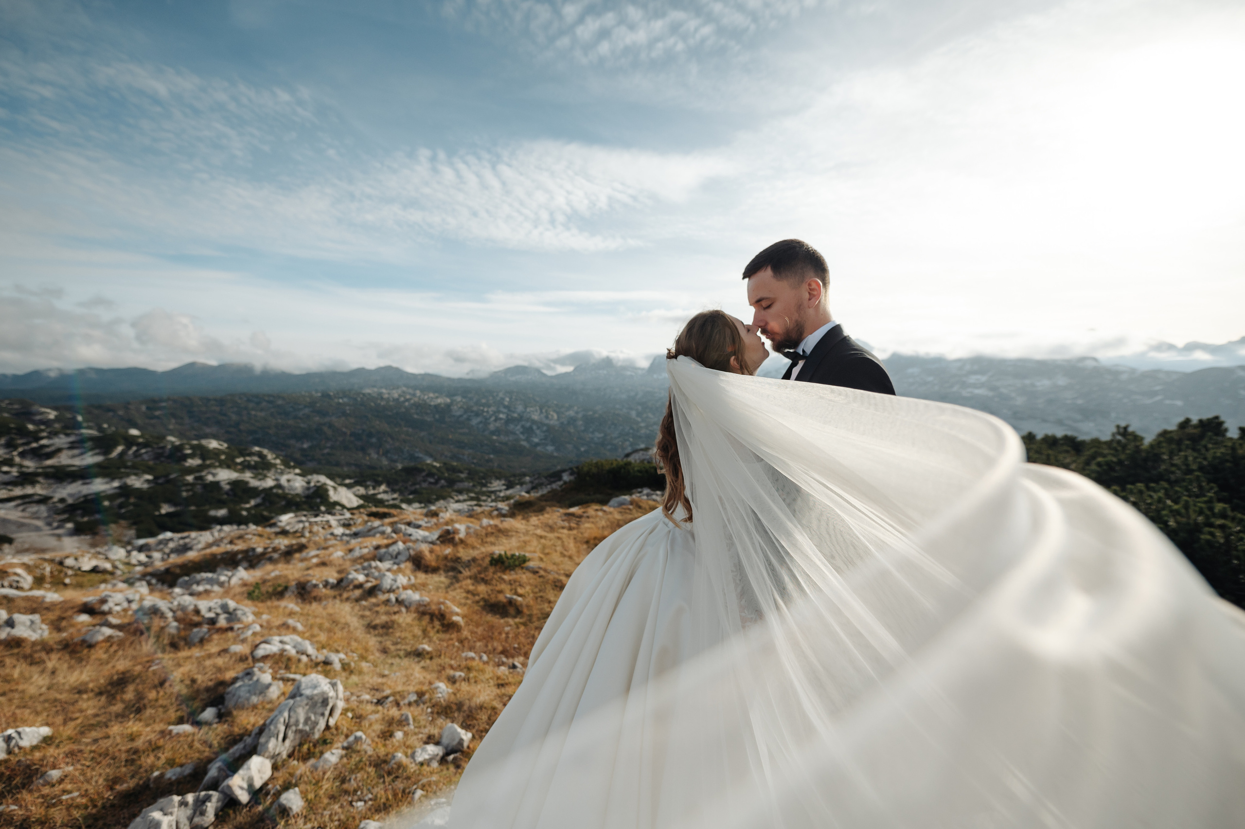 After Wedding shooting in Hallstatt, Austria