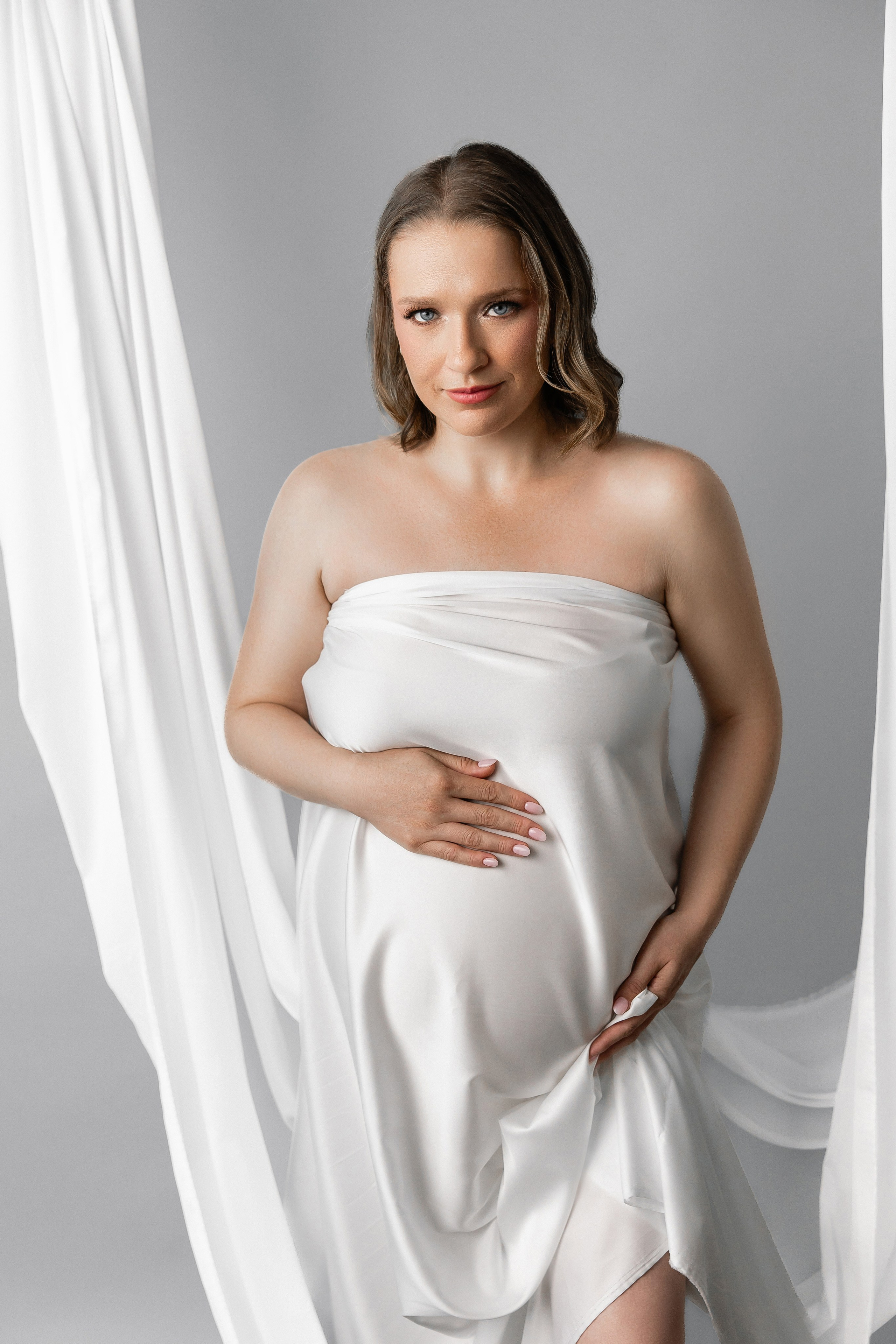 Timeless Maternity Photographer in Toronto. Iana Banana | Toronto Maternity, Newborn & Family Photographer