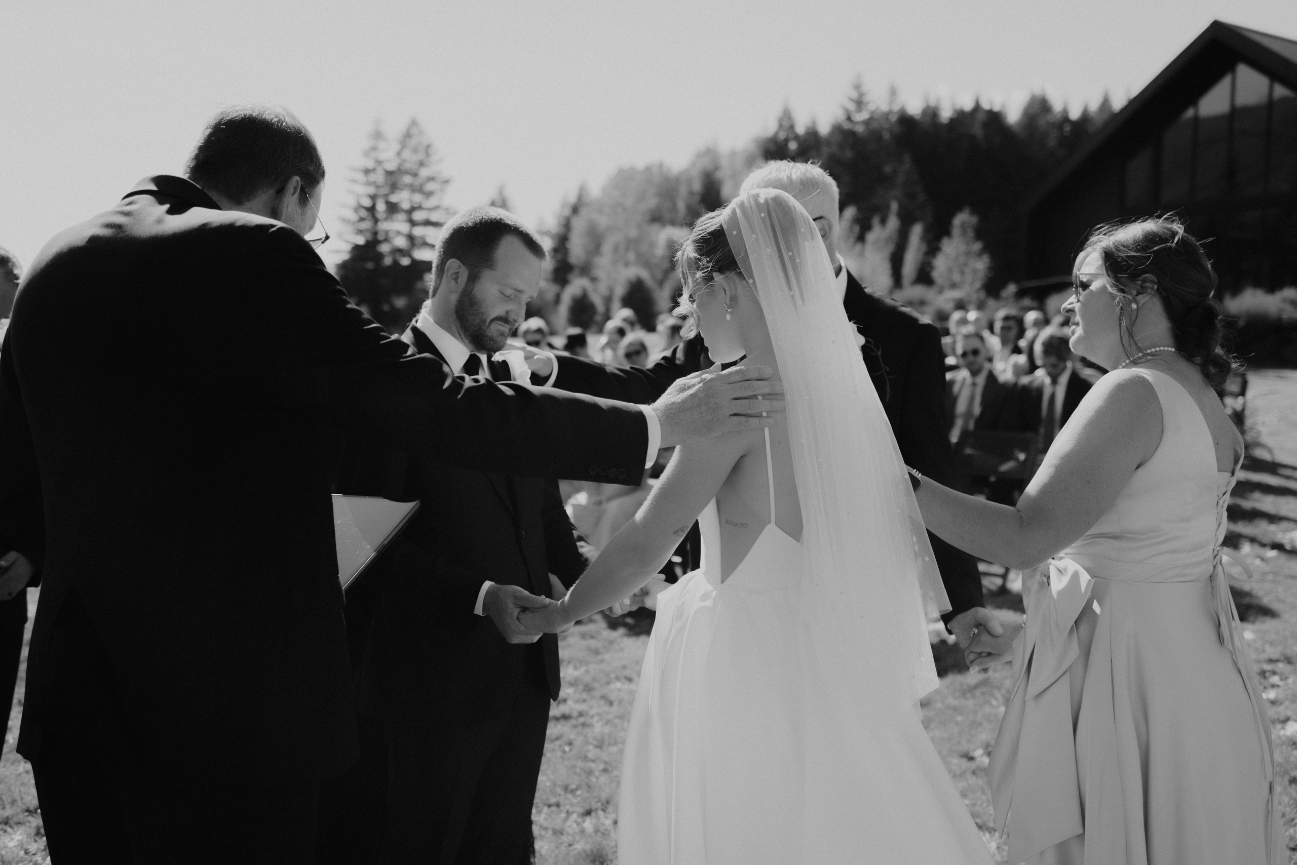 Wedding ceremony at Wind Mountain Ranch in the Columbia River Gorge