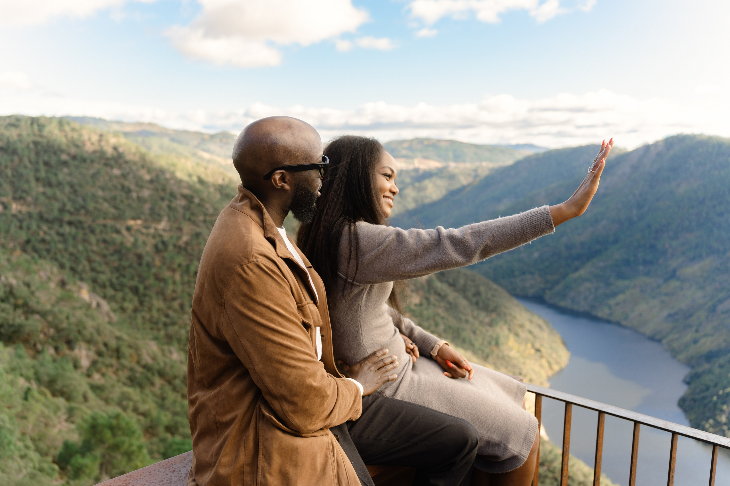 Proposal at Miradouro do Ujo | Douro Valley Proposal Spot