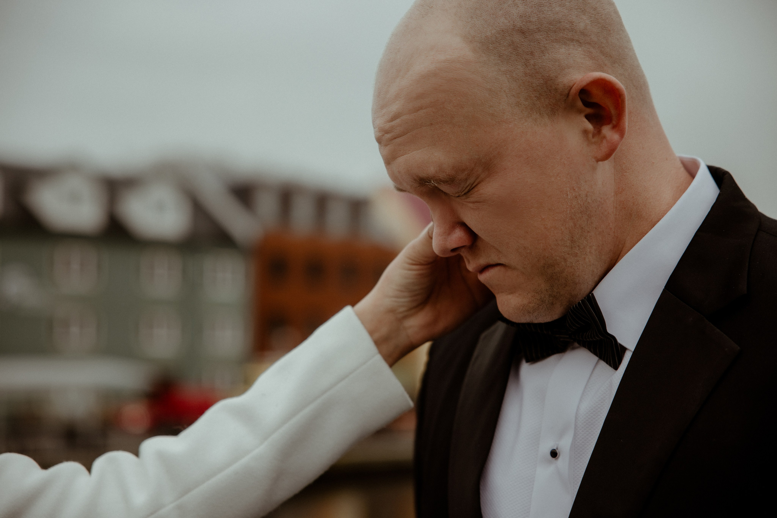 Faroe Islands elopement | Adventure wedding in Faroe Islands. Iceland elopement photographer & videographer