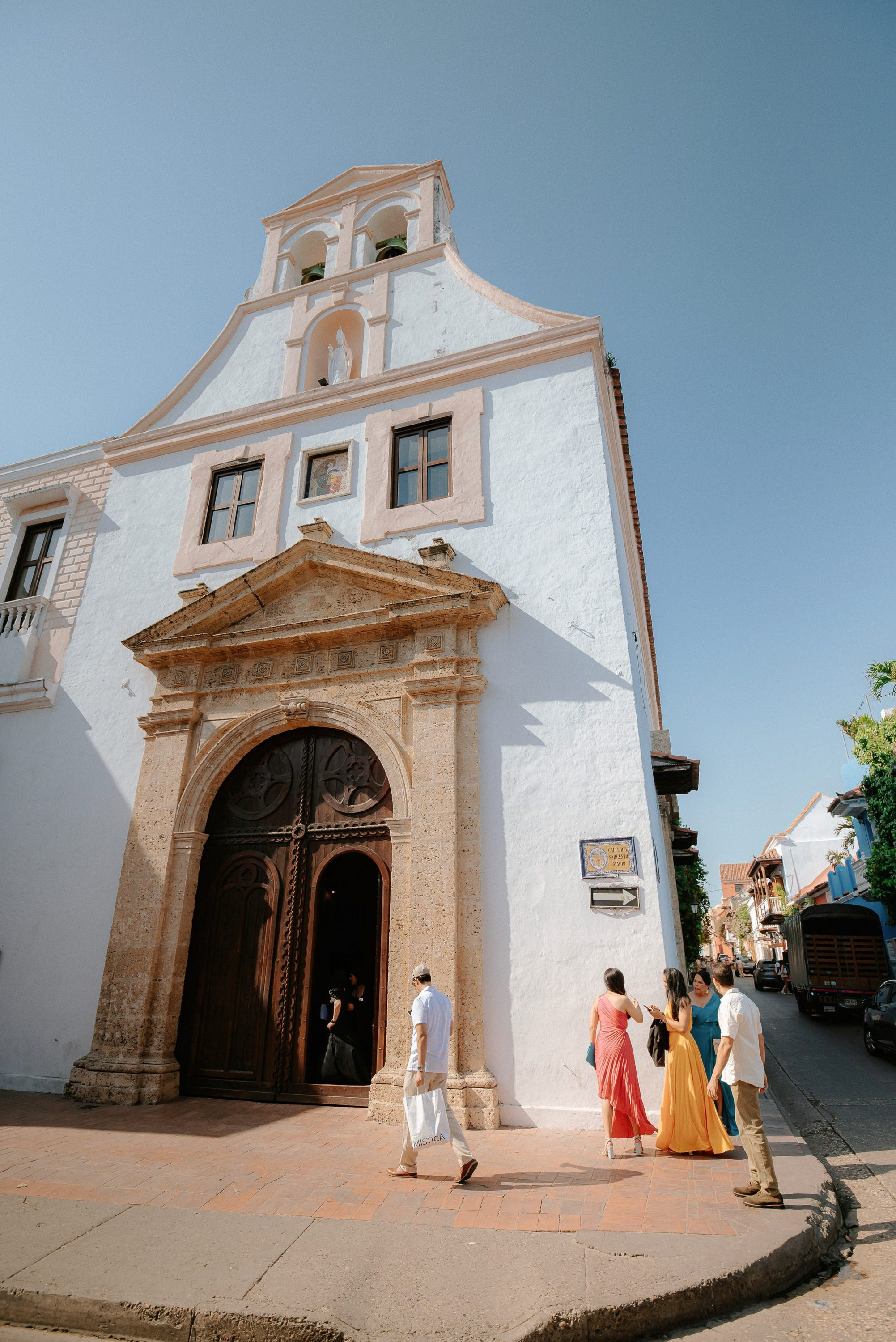Cindy + Garrett | Destination Wedding Photos in Cartagena 2025 – César Vanegas Photography. César Vanegas Photography | Wedding & Travel Photographer | Cartagena, Colombia