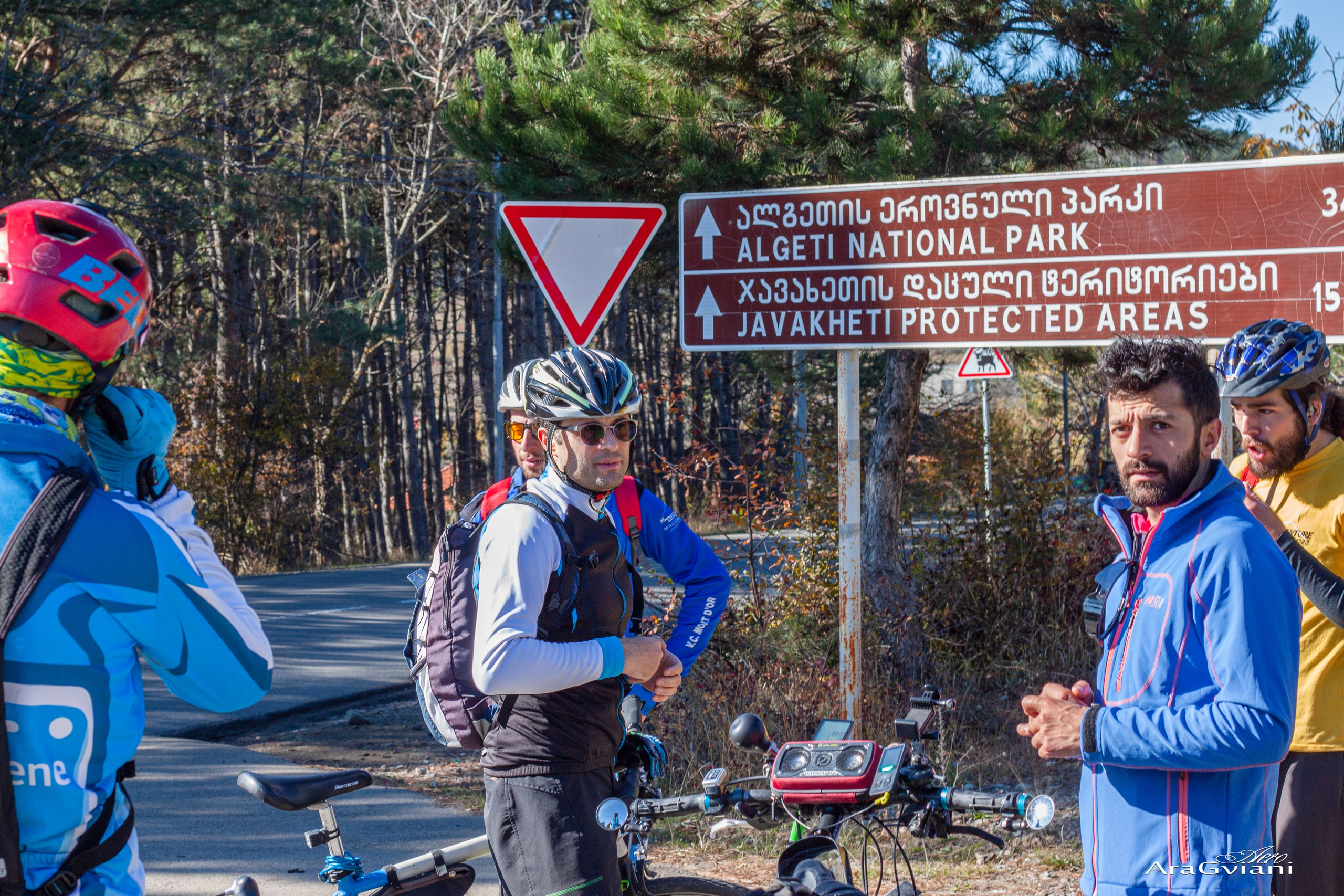 ჰიპოველოს შემოდგომის ველოტური წვერში. FramefreeMan