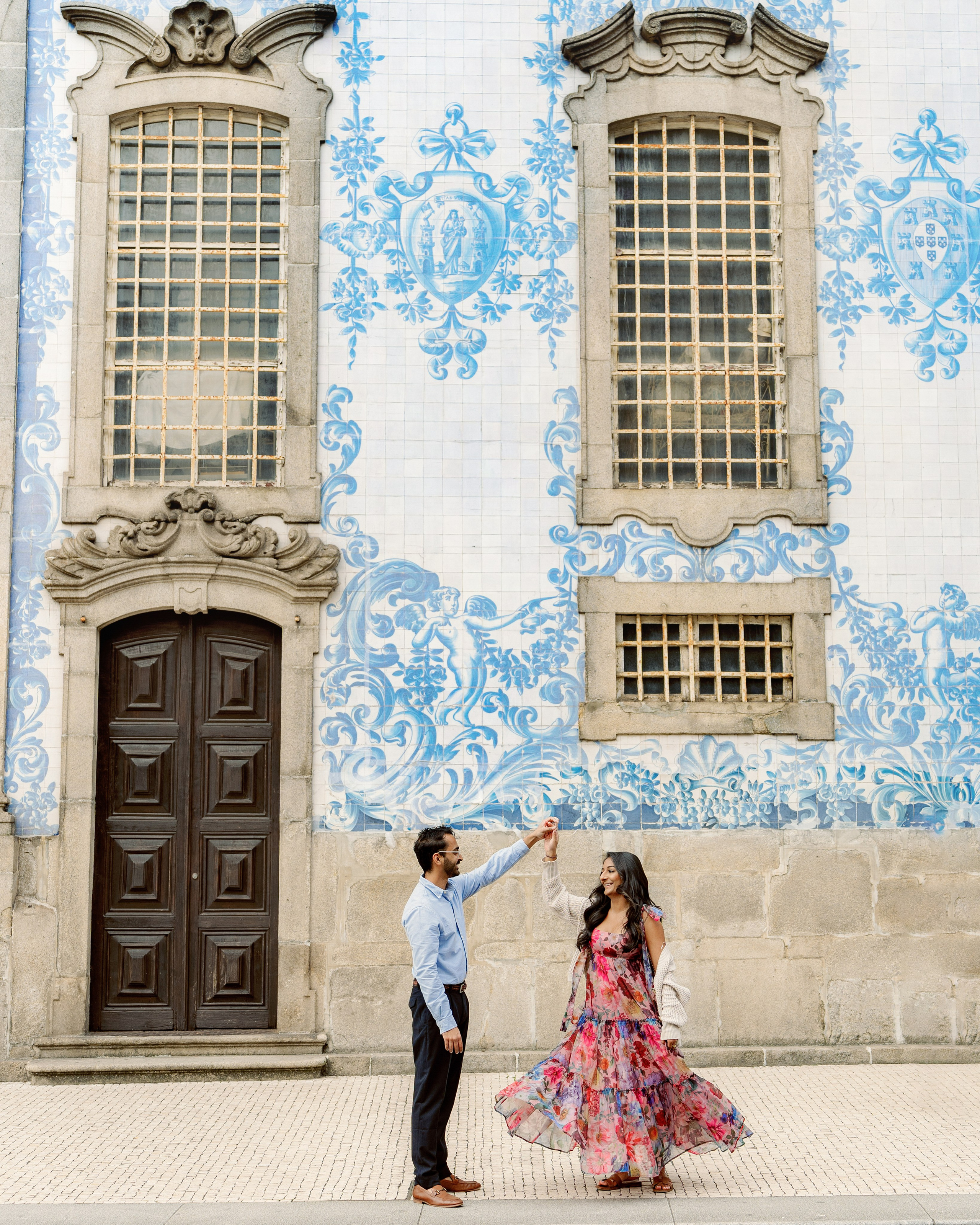 PORTO: PRIVATE WALKING TOUR AND PHOTO SHOOT. Фотограф и видеограф в Португалии