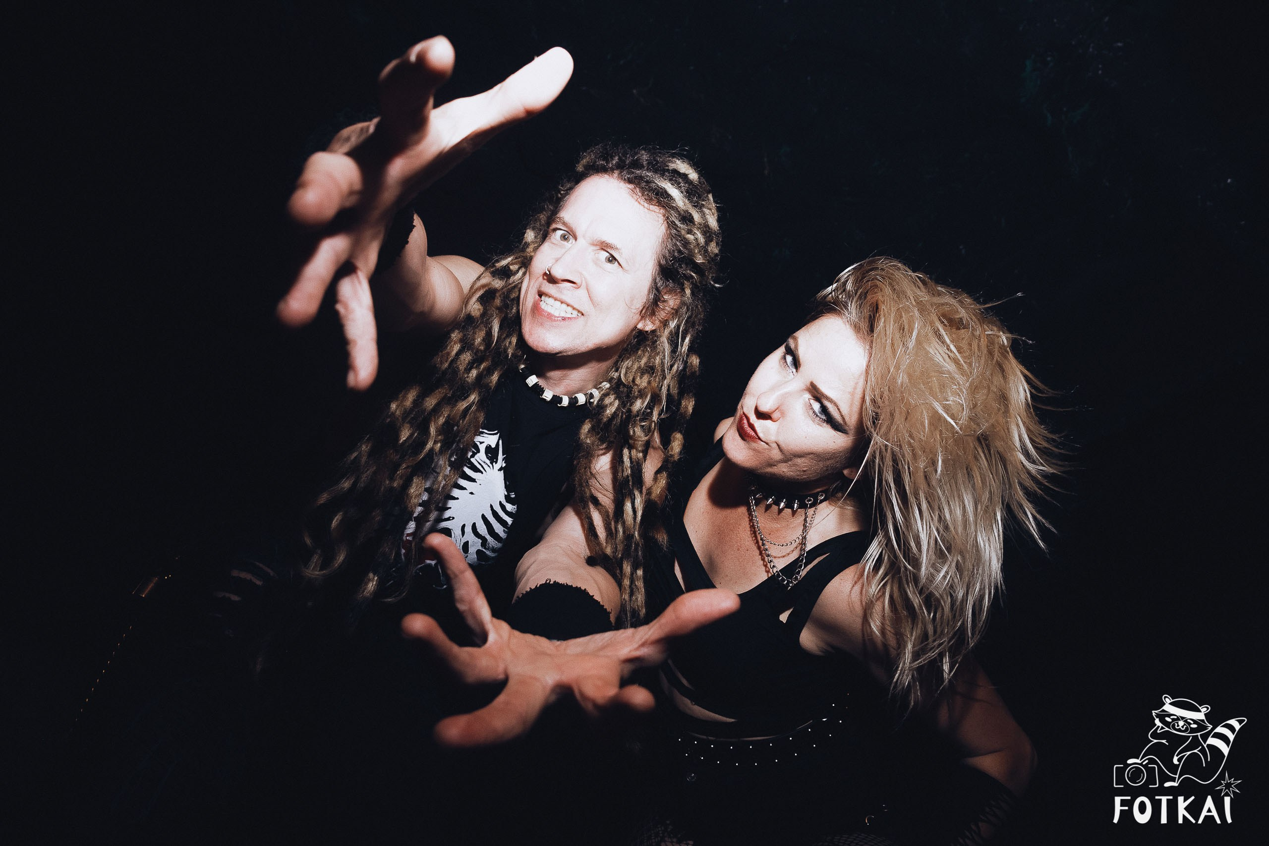 KrashKarma: cuando dos se convierten en la bestia del metal | FOTKAI