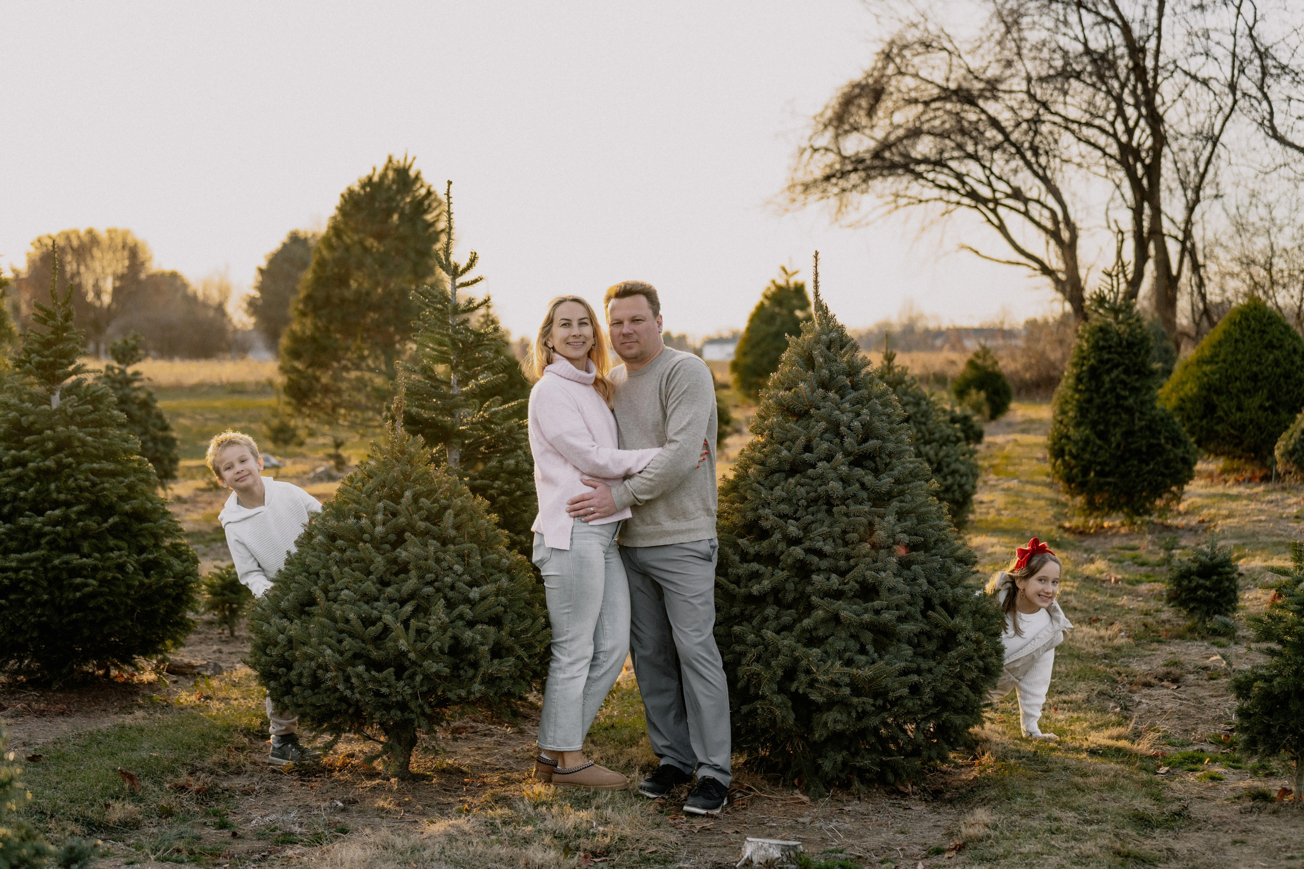 Christmas Farm Family Photoshoot – Magical Holiday Memories. Alisa Tant — Family and newborn photographer Bucks County, Montgomery county, Philadelphia, NJ