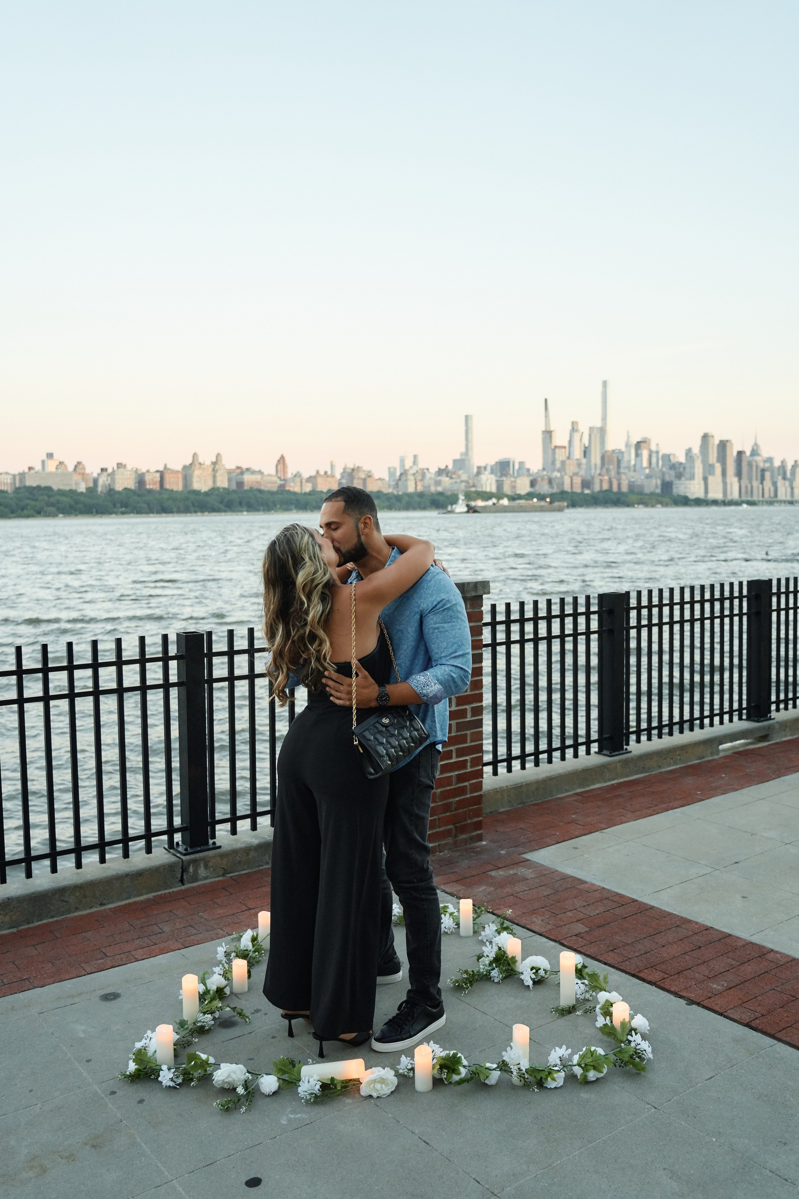 Surprise Proposal in New York. Professional Wedding and event photographer USA New York