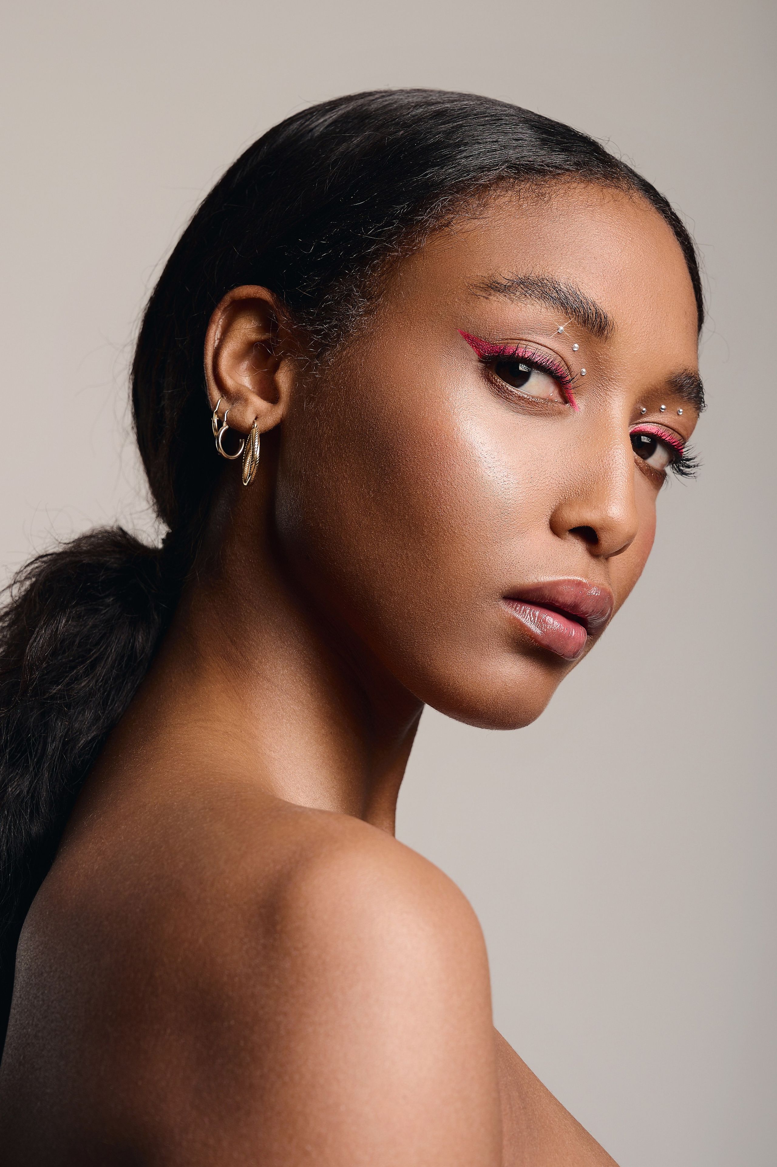 Fashion Photographer and Videographer in Dubai. Fashion & Commercial Photographer in Dubai | Hanna Baranava