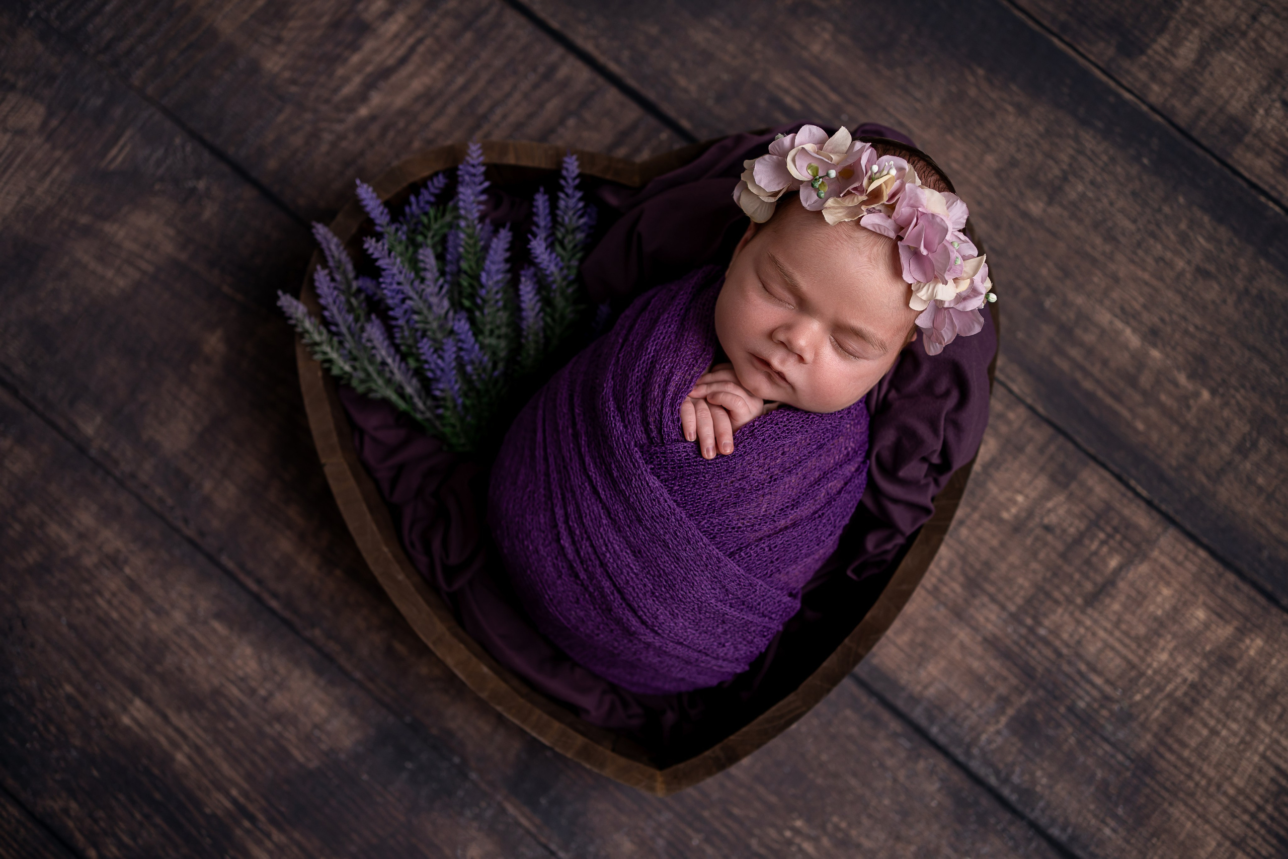 Neugeborenenfotos in Berlin – Studio oder bei Ihnen zu Hause