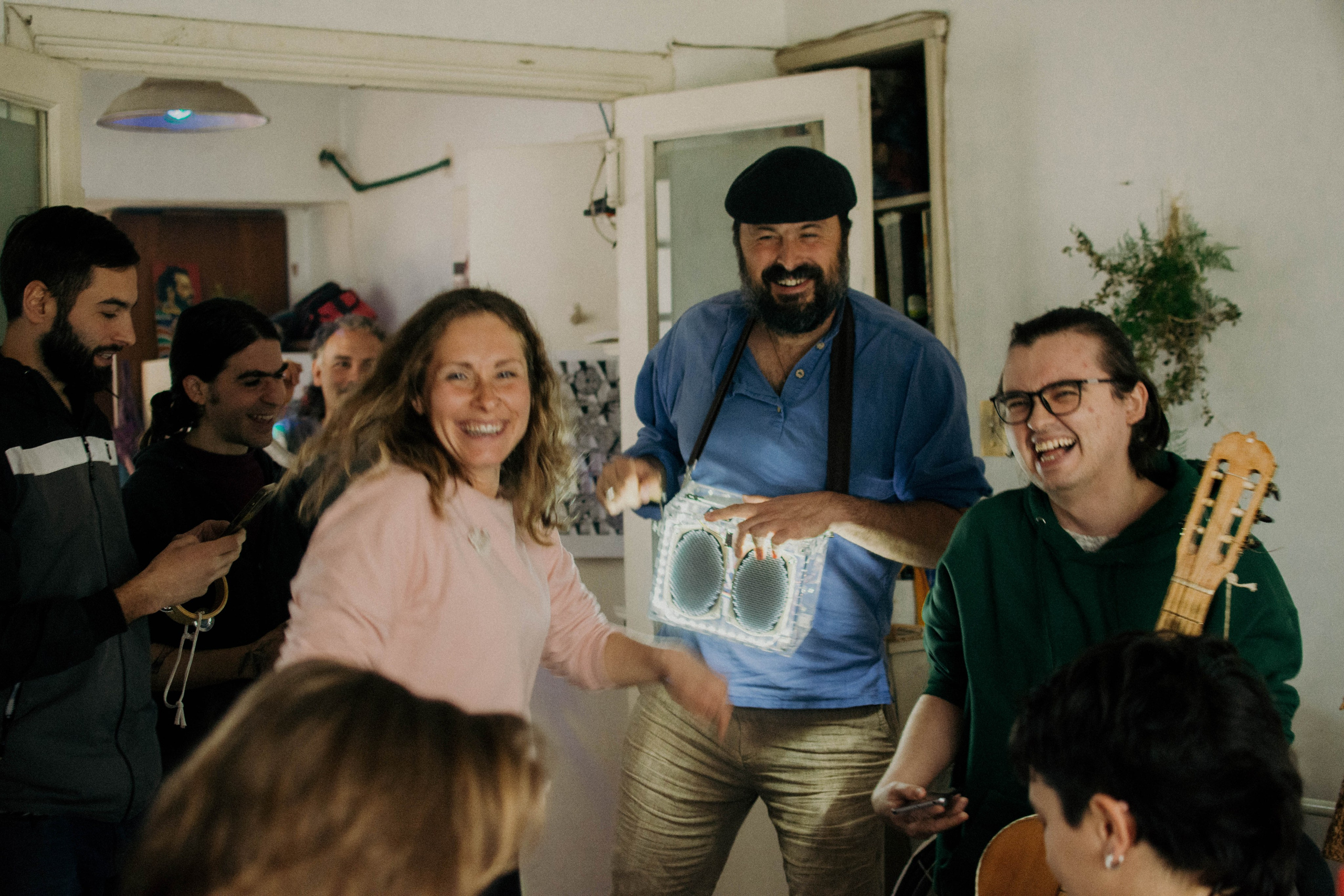 Visiting Argentinians. Photographer @elmirkami in the city of Buenos Aires