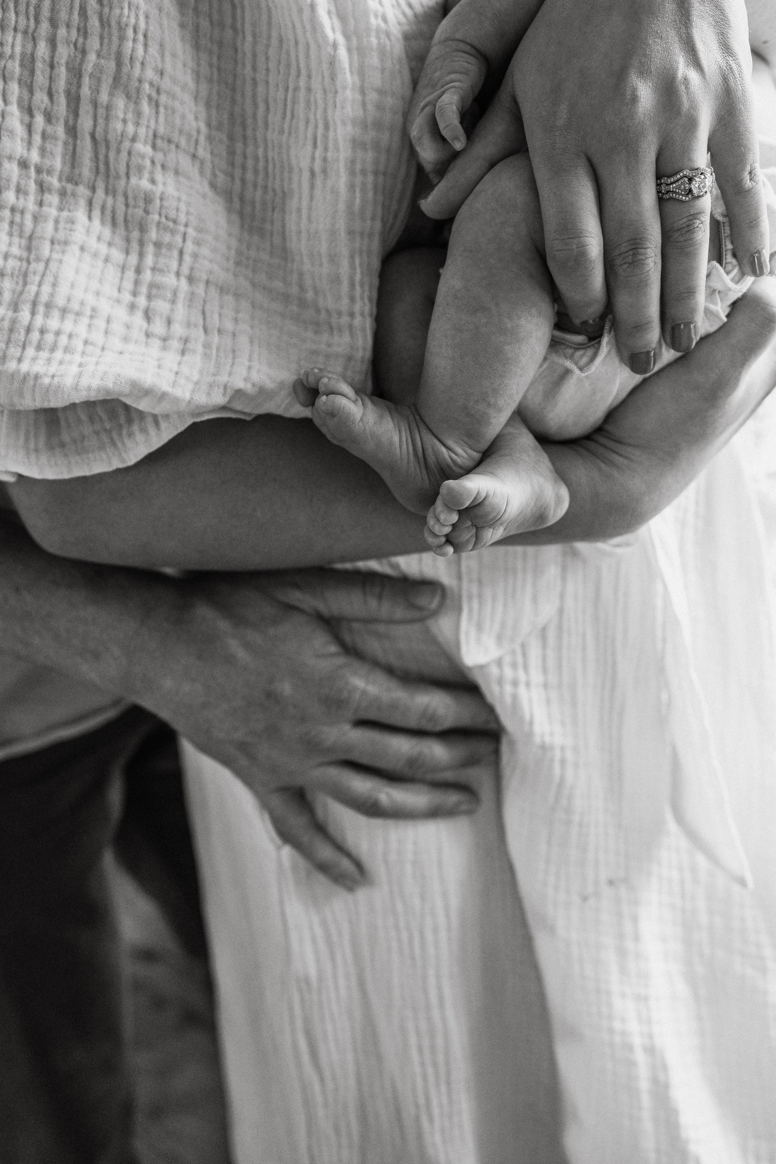 Newborn Photography with Parents – Gentle & Loving Moments. Alisa Tant — Family and newborn photographer Bucks County, Montgomery county, Philadelphia, NJ