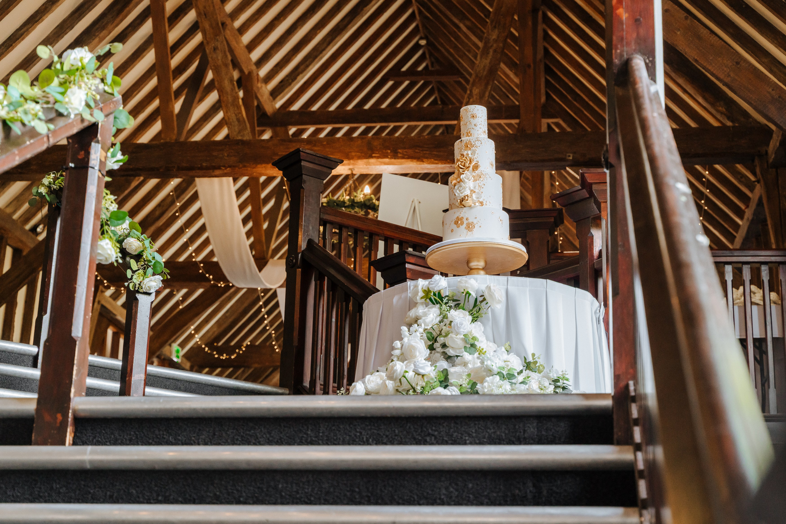 Wedding at Essendon Country Club. Photographer in England Ekaterina Romanova