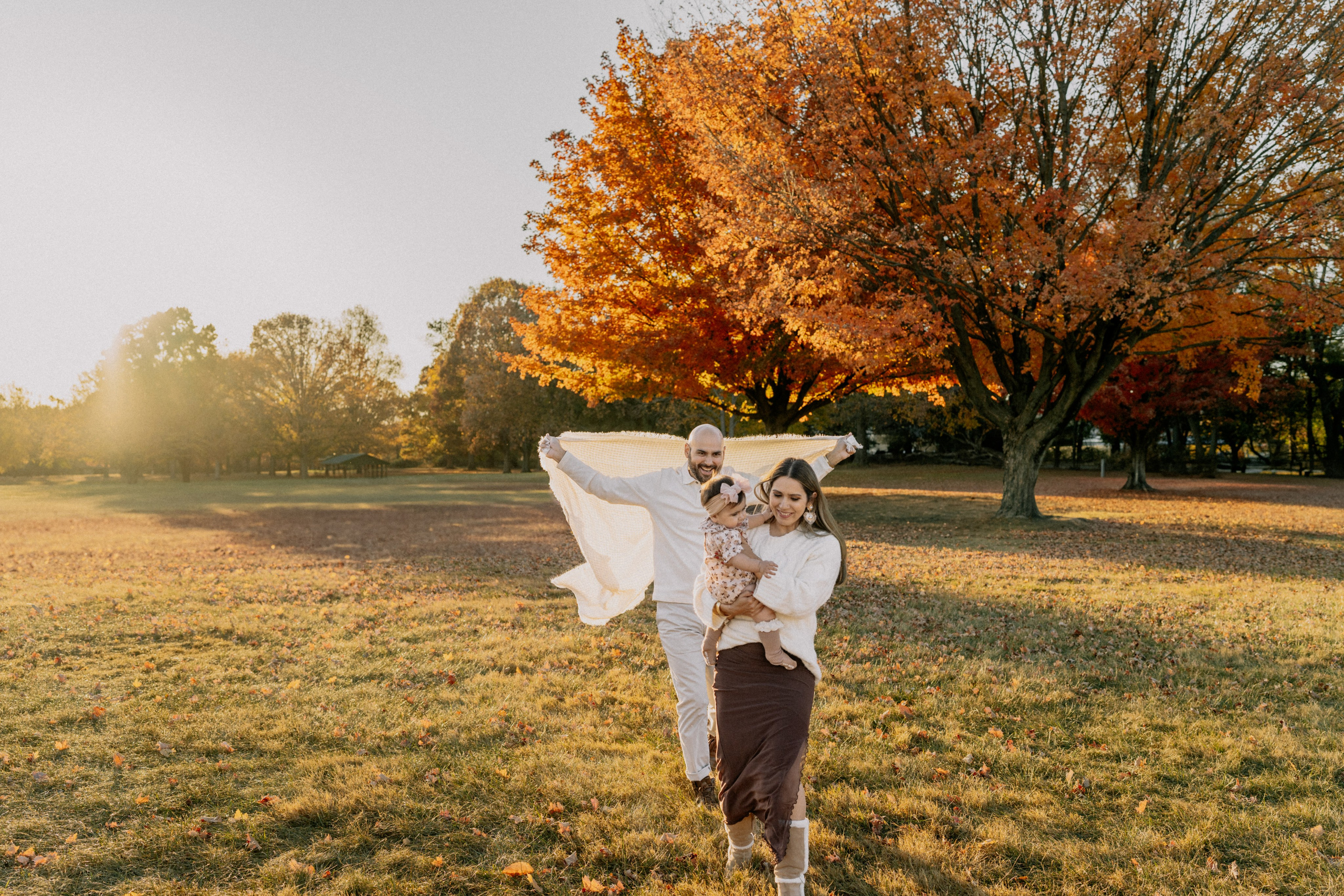 Fall Family Photography – Warm & Cozy Outdoor Session. Alisa Tant — Family and newborn photographer Bucks County, Montgomery county, Philadelphia, NJ