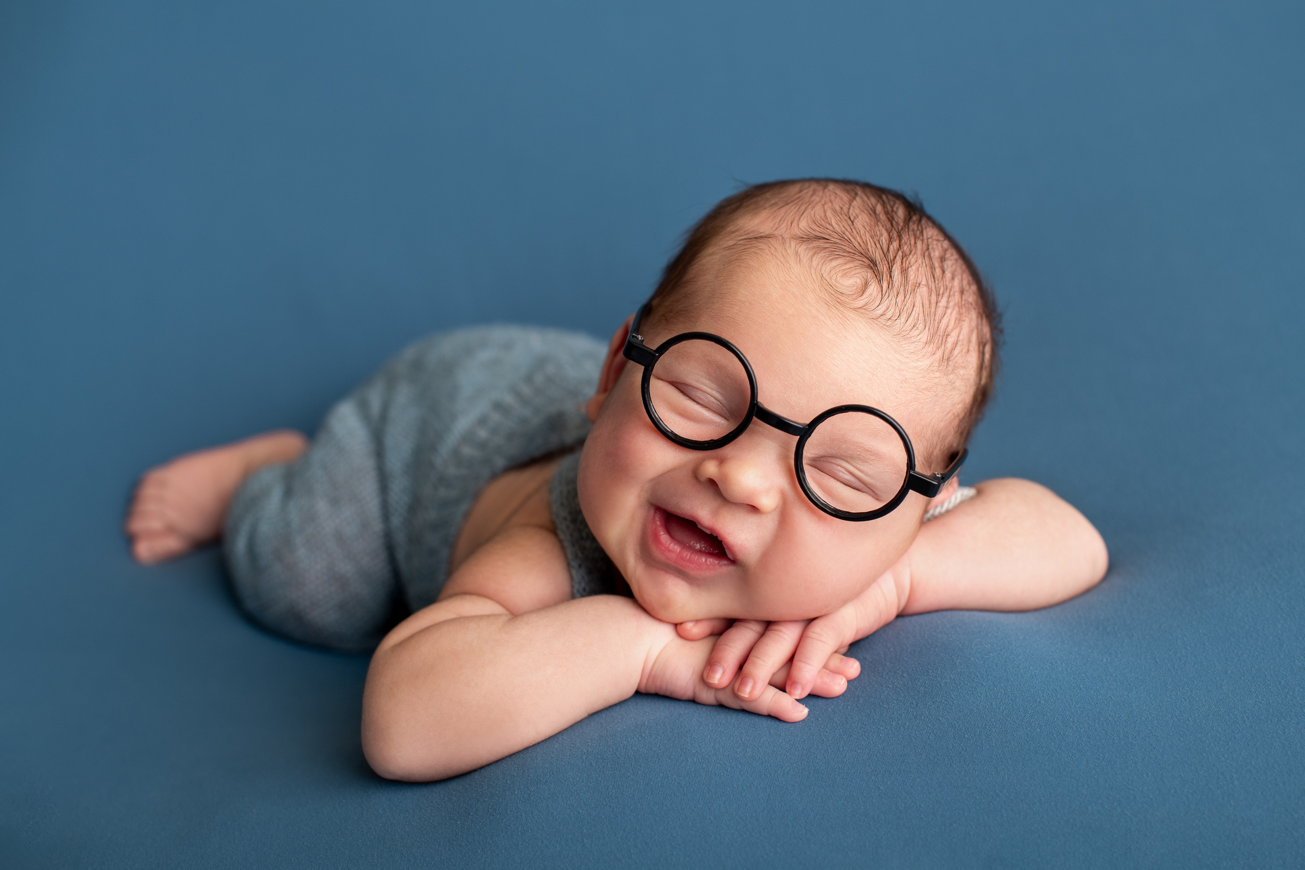 Newborn photographer Sacramento
