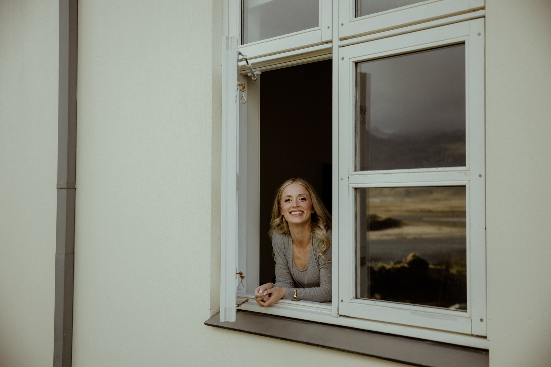 Iceland elopement at Budir Black Church | Snæfellsnes wedding by Iceland elopement photographer & videographer. Iceland elopement photographer & videographer