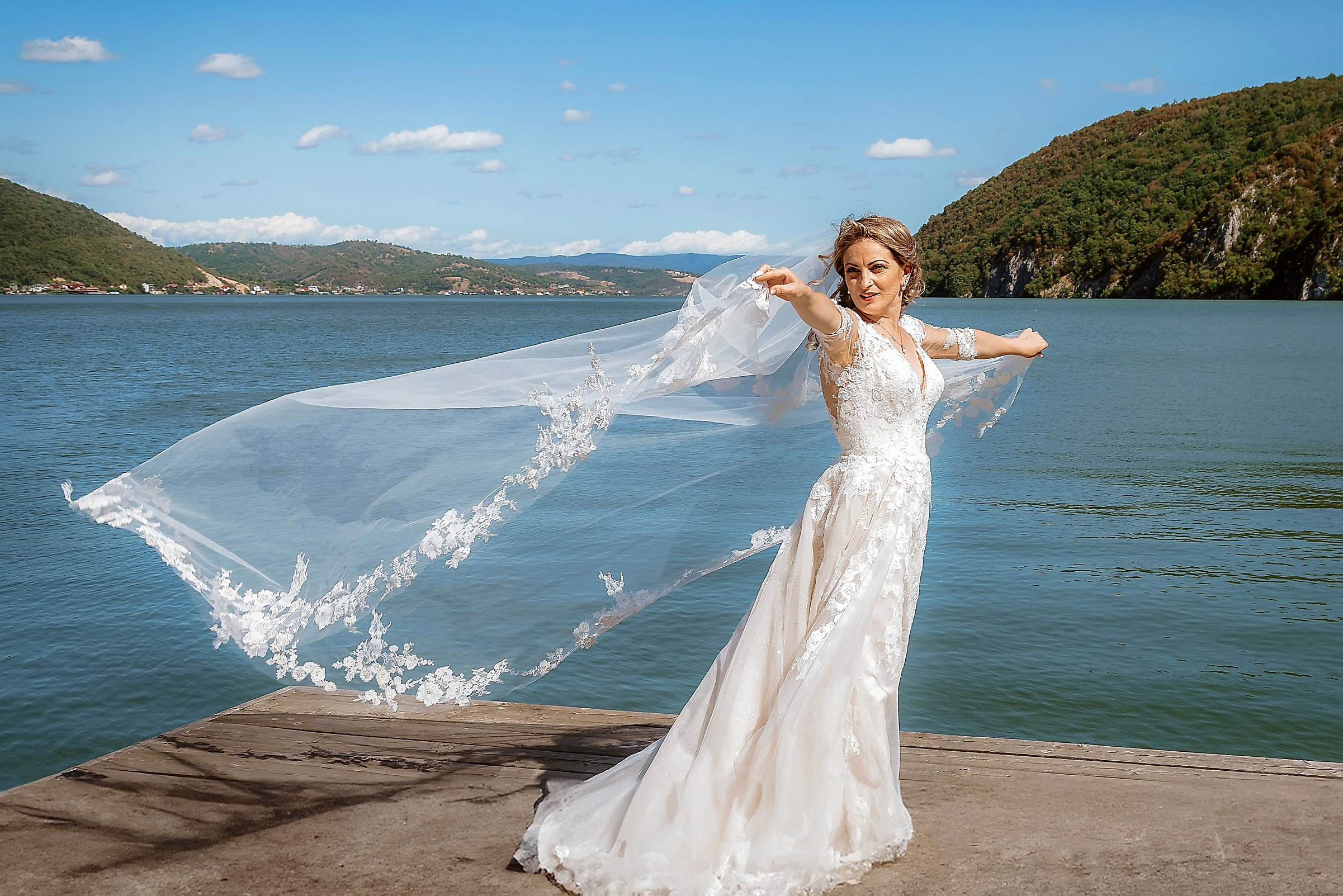 Fotograf Nunta Trash the Dress Cazanele Dunarii, Cascada Bigar, Orsova, Dunare Craiova Pitesti 2024 0003