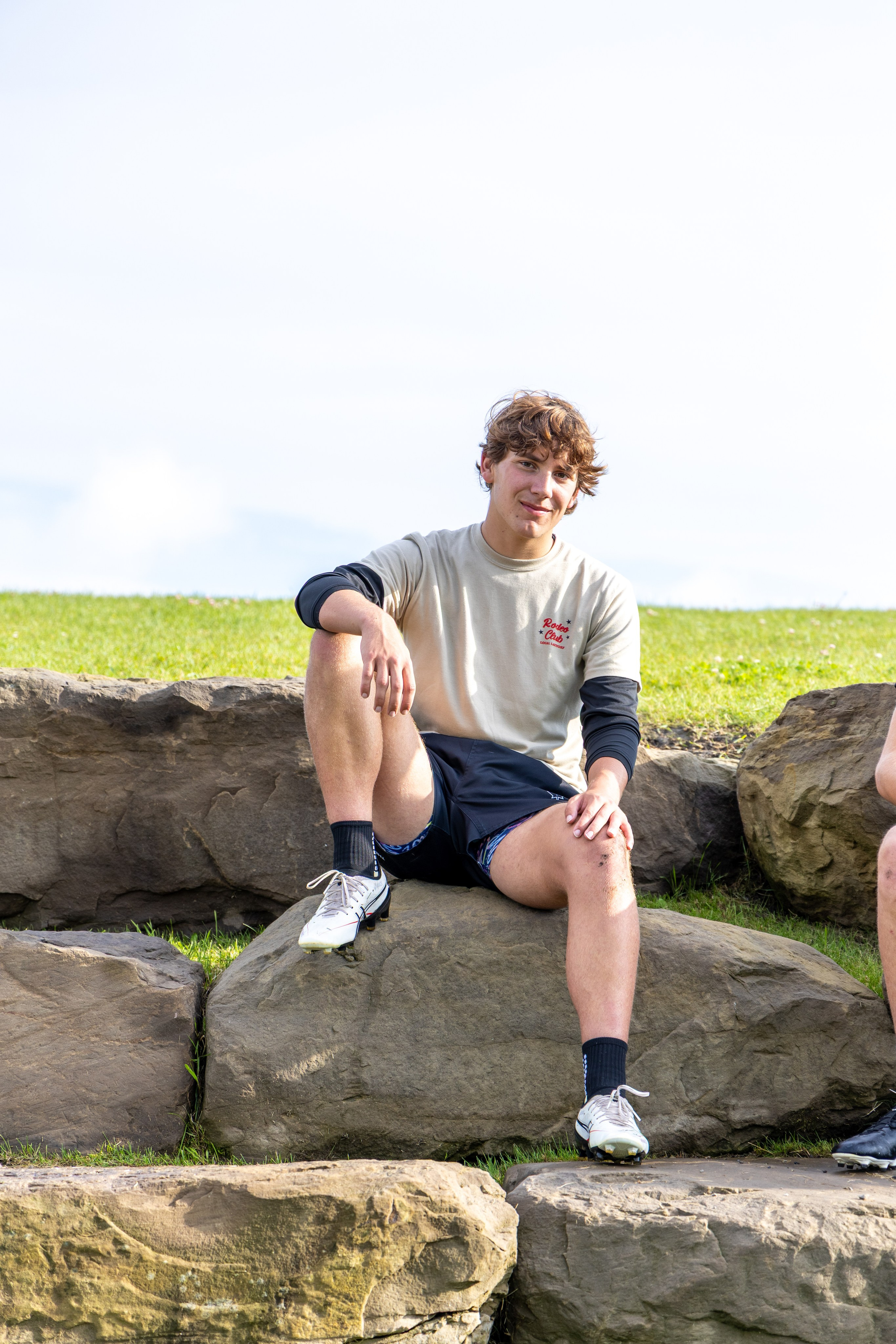 Qura Creative: Creative Branding, Visual Identity & Storytelling Services for Businesses and Projects. Qura Creative — A Multidisciplinary Creative House for Styling, Fashion Direction, Photography & Visual Storytelling