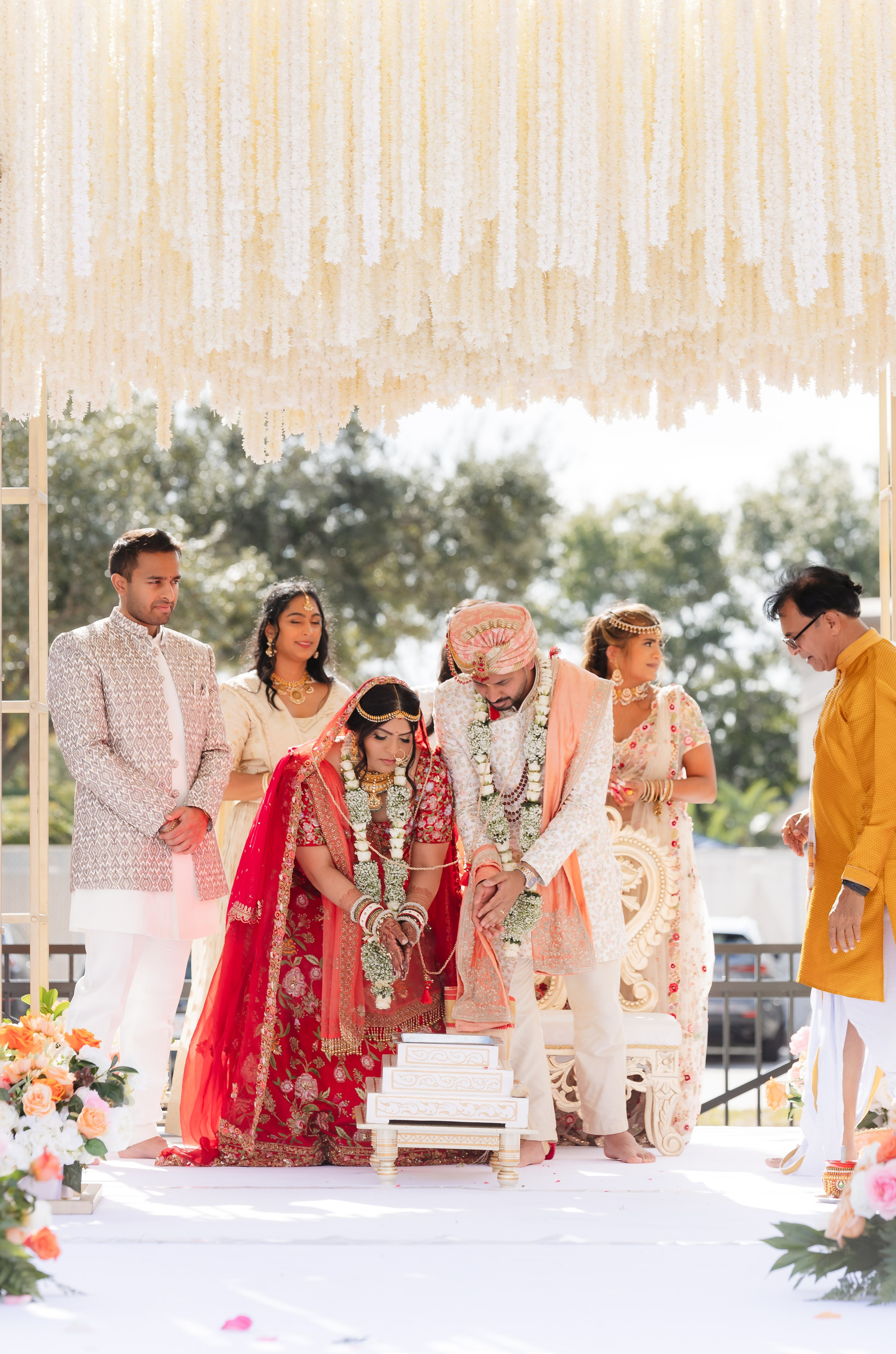 A Sacred Hindu Celebration of Love, Ritual, and Tradition. YES I DO PRODUCTION — Wedding photography&videography
