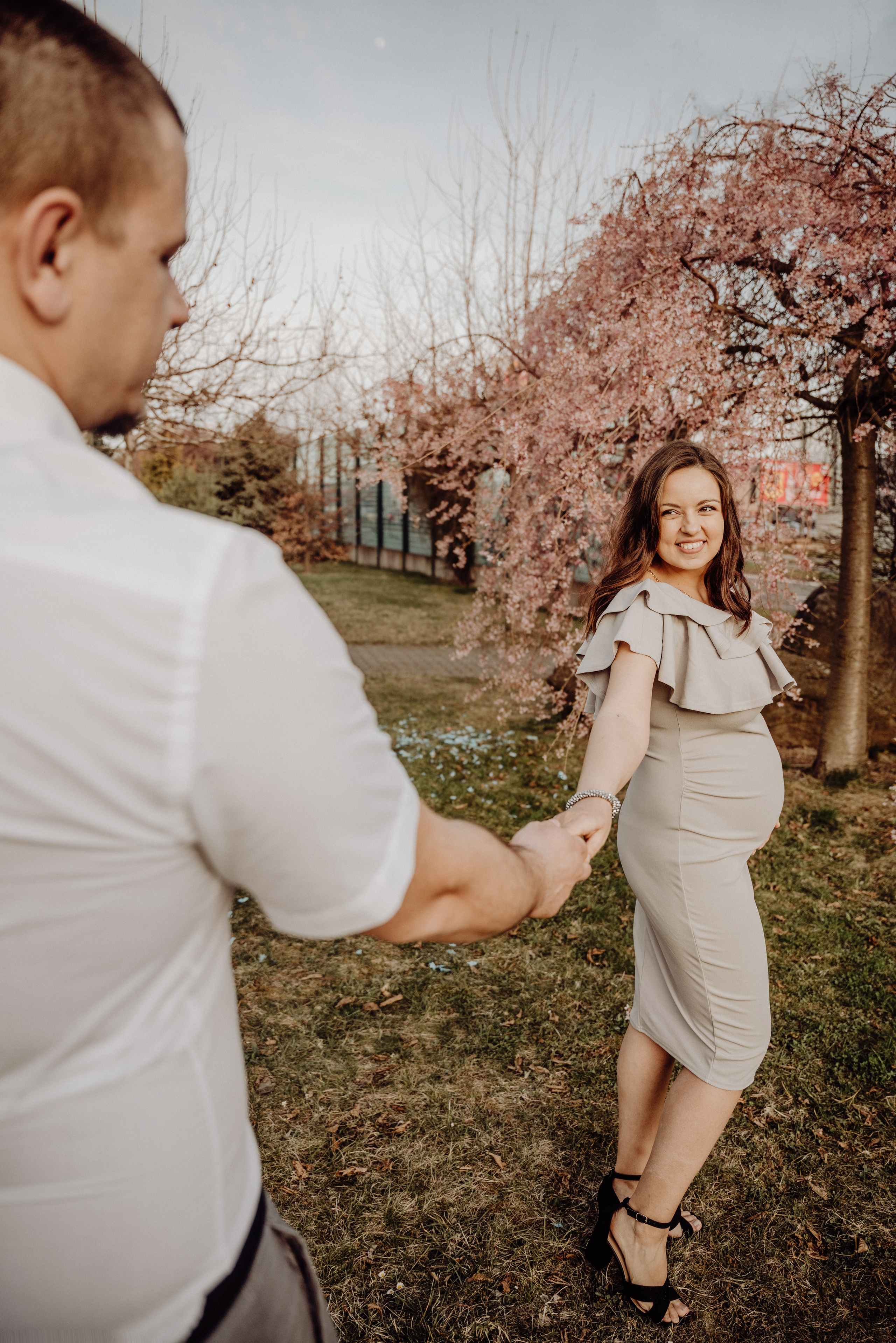 Foceni tehotenstvi. Rodinna fotografka Plzen Anita Dergachova