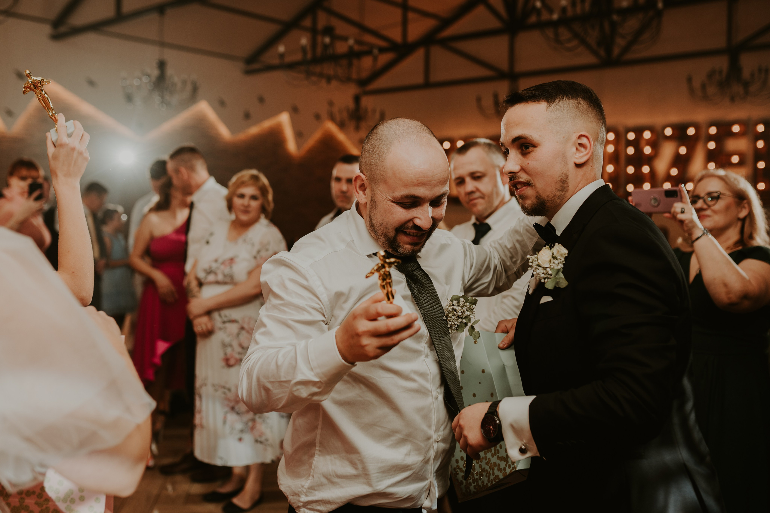 Trzy Drzewa: wspaniała uroczystość Wiktorii i Kamila. Karkowskafoto - fotografia miłości