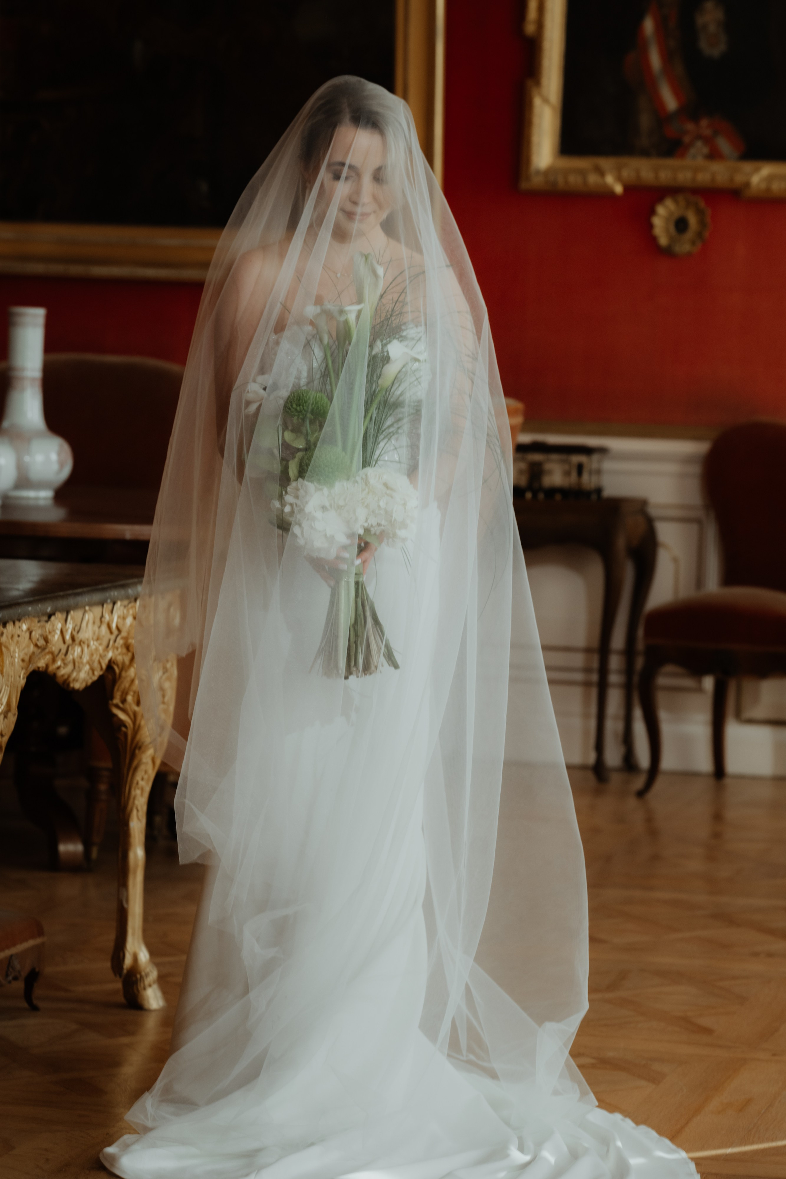 Hochzeit von Celine und Felix im Schloss Schilingsfürst. Anna Saribekyan – Beste Hochzeitsfotografin in Würzburg, Top 10 in Deutschland