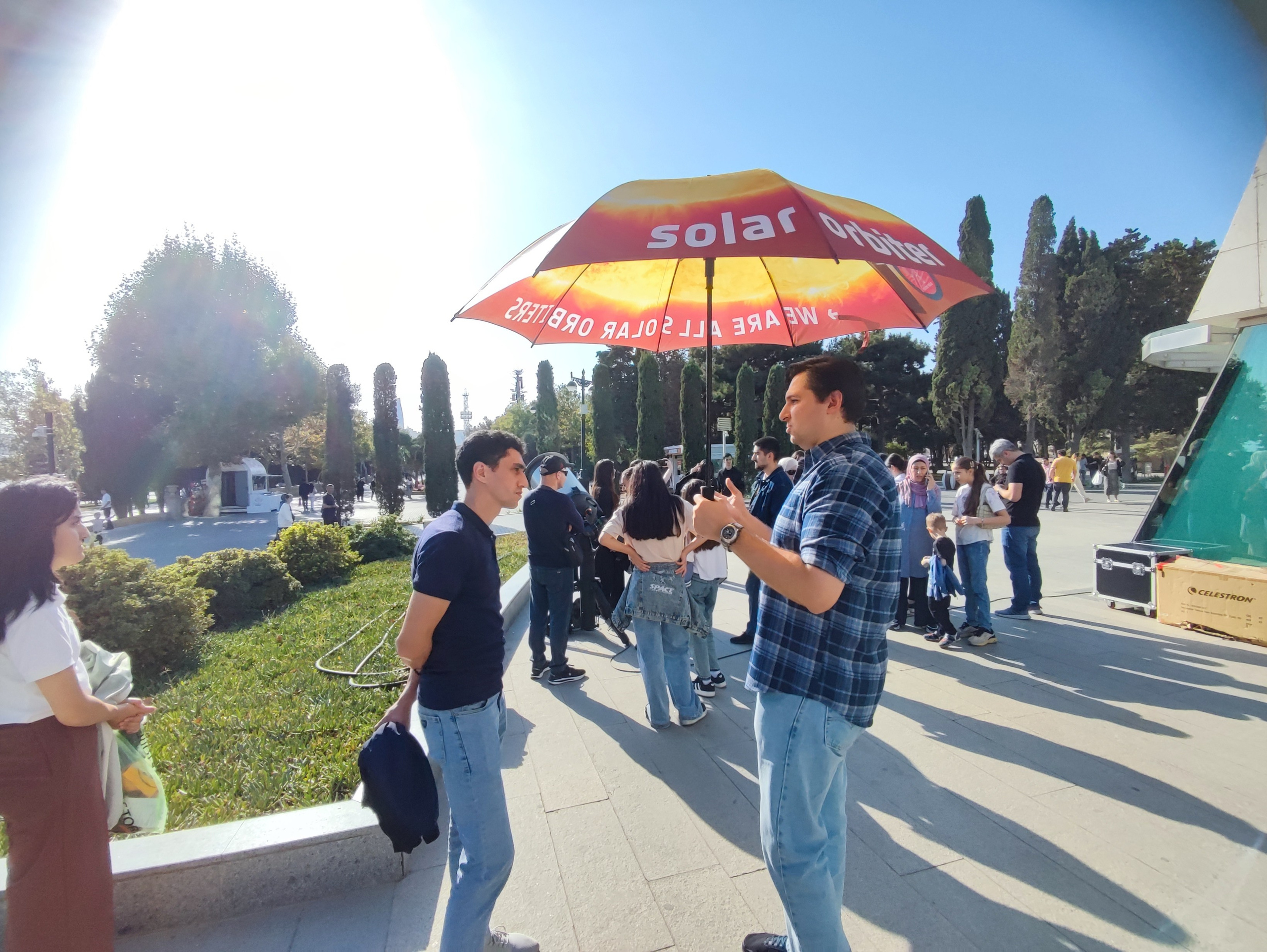 100 saat Astronomiya: Günəşin teleskopla müşahidəsi. Həvəskar Astronomlar Cəmiyyəti — Astronomy.az