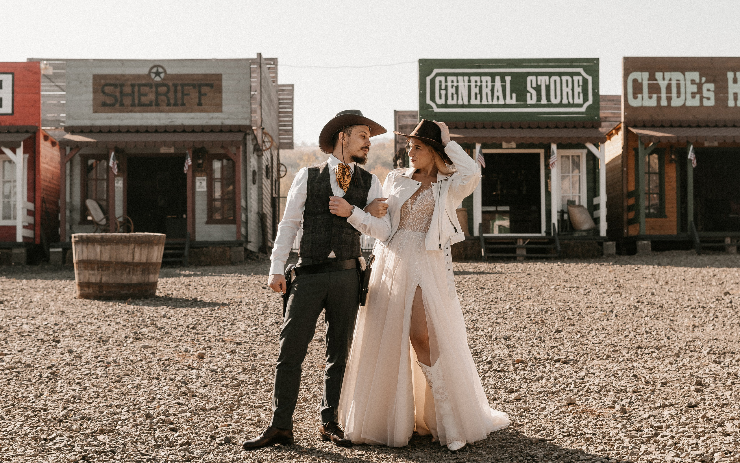 Christiana & Gyuszi. Dara Lens | The art of remembering