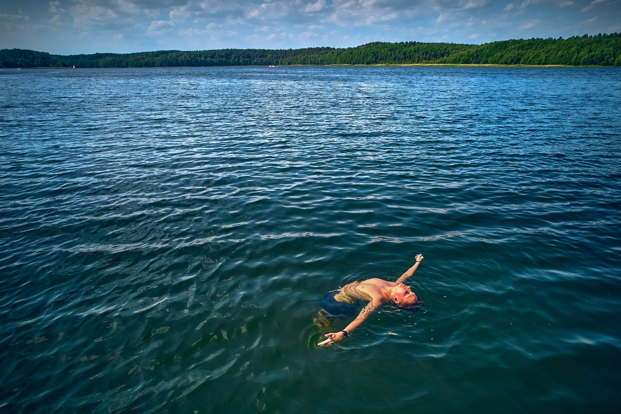 Portrety Ludzi, zrobione na Festiwalach Świadomościowych i Muzycznych: Dharma, ZIELONE KRĘGI, Wibracje, FRUŃ, Organic, Turkusowa Wyspa. Andriej Szypilow - Fotografia & Wideografia