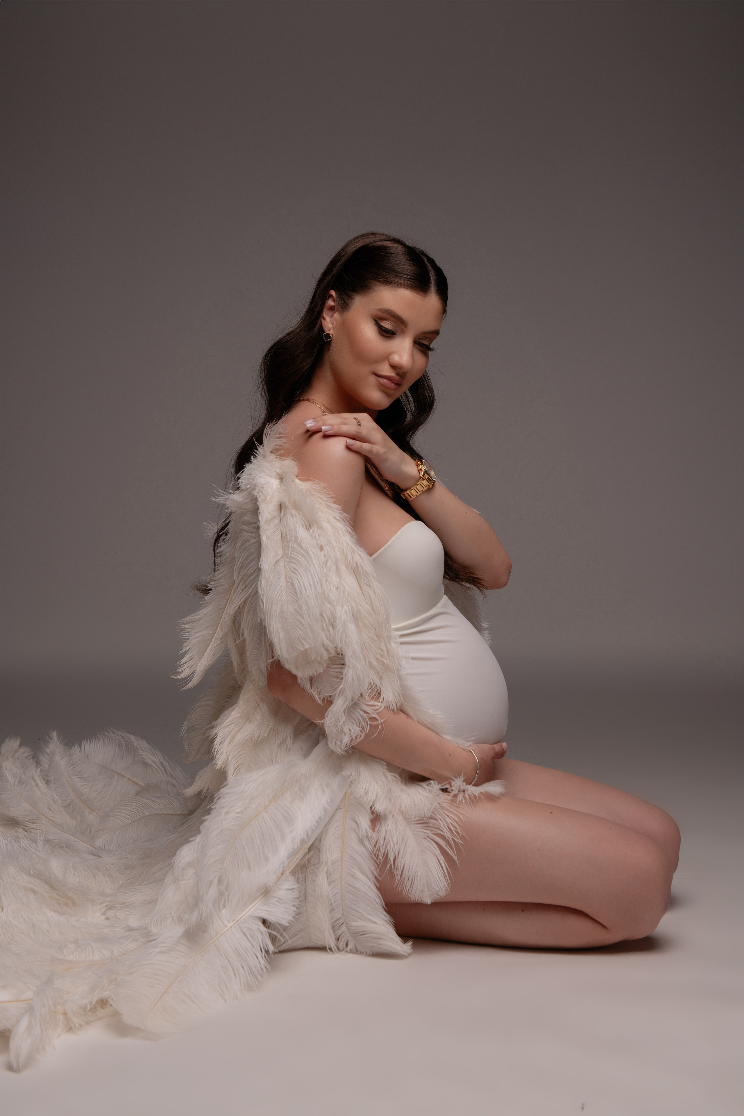 Diana & Stepan. Maternity photoshoot. Professional photographer in Prague Anastasia Haritonova