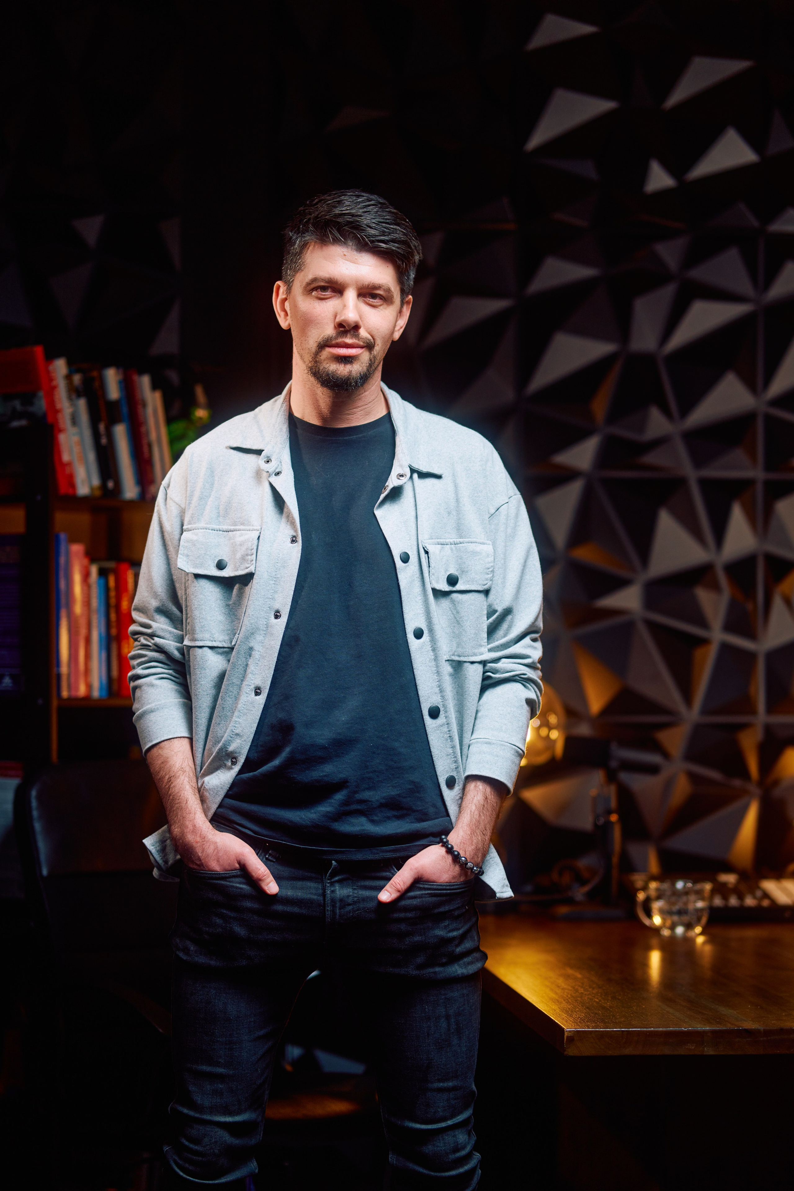 АЛЕКСЕЙ ЧЕБЕЛЮК. БОЛЬ ИММИГРАЦИИ, ЖИЗНЬ С НУЛЯ.