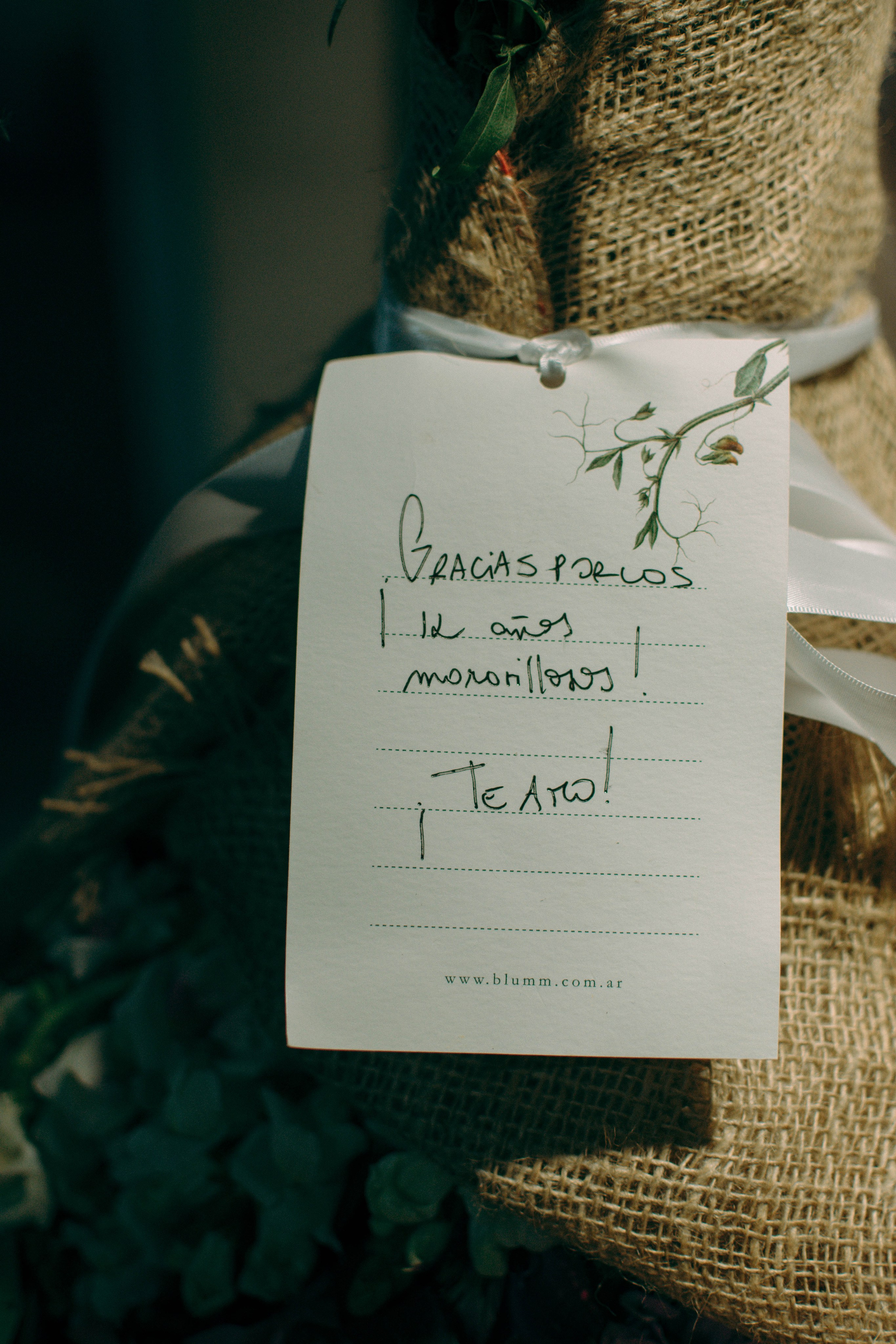 Te amo. Photographer @elmirkami in the city of Buenos Aires