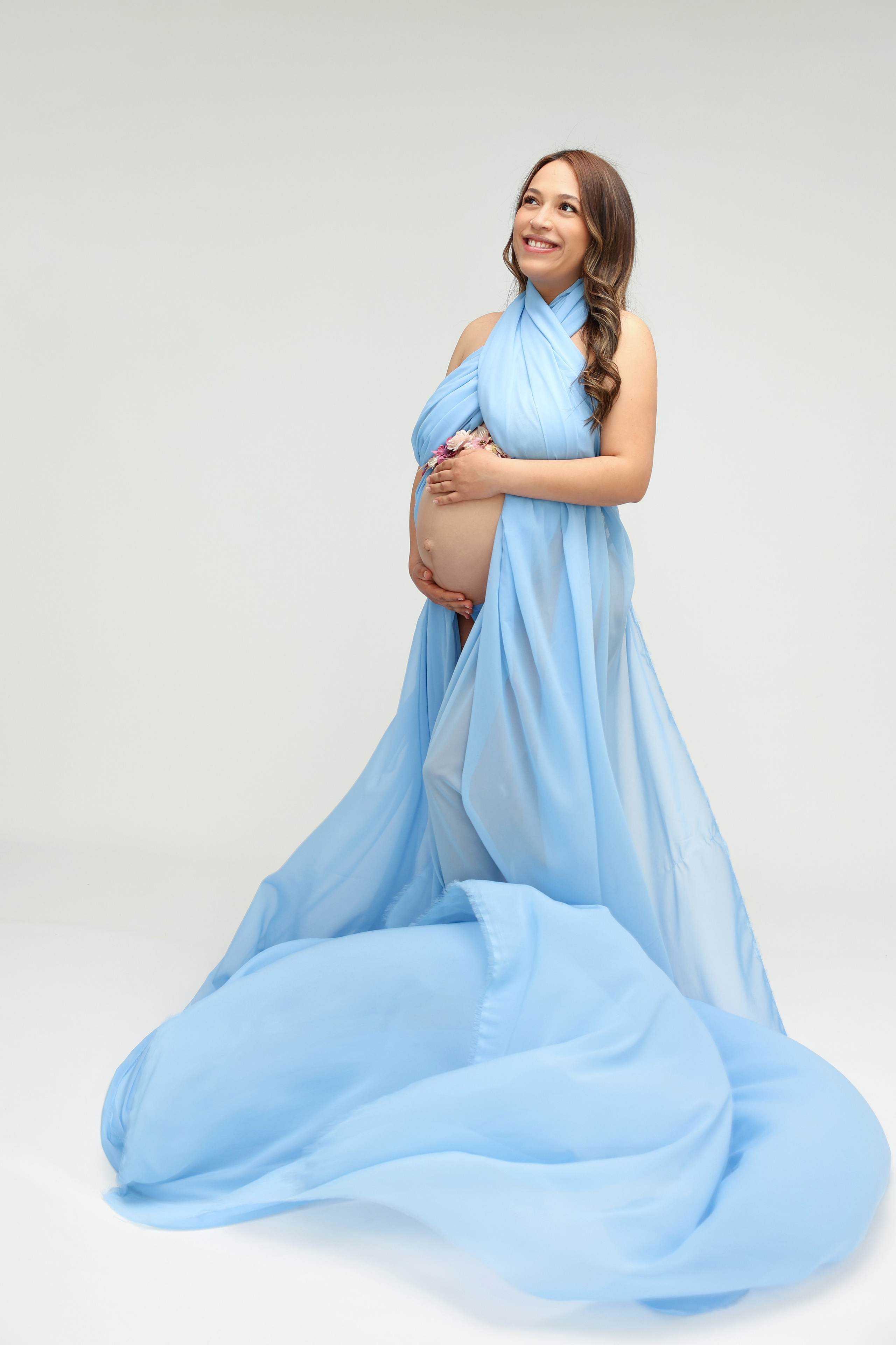 Nueva Sesión Embarazo En Estudio. Fotografía de Eventos, Embarazo y Familiar en Pirineos